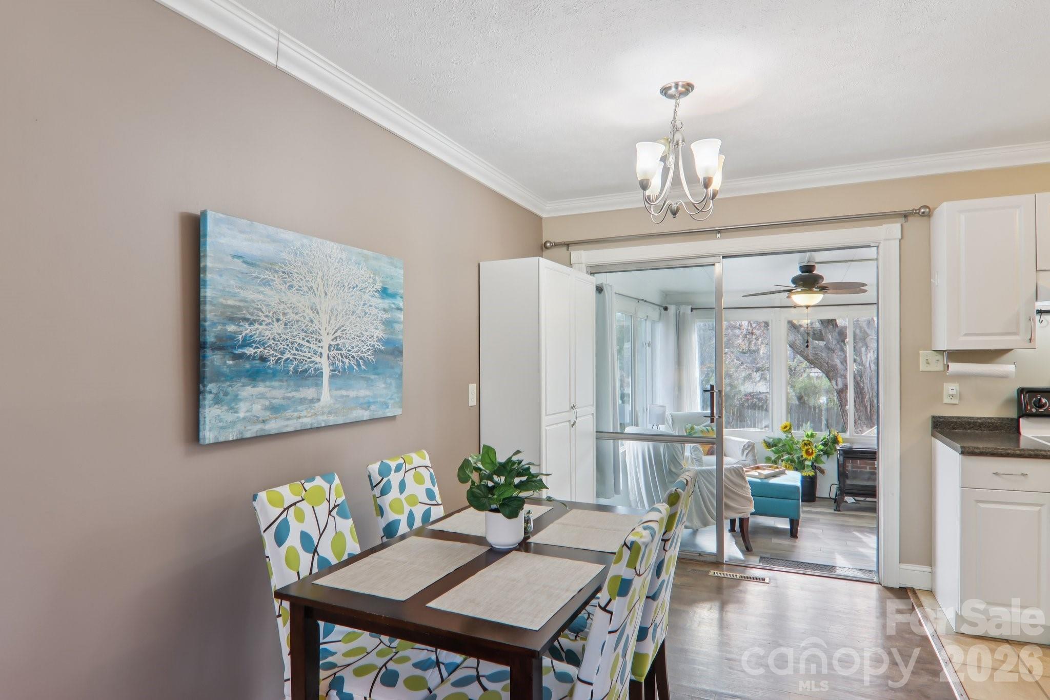 98 Oak Knoll Road