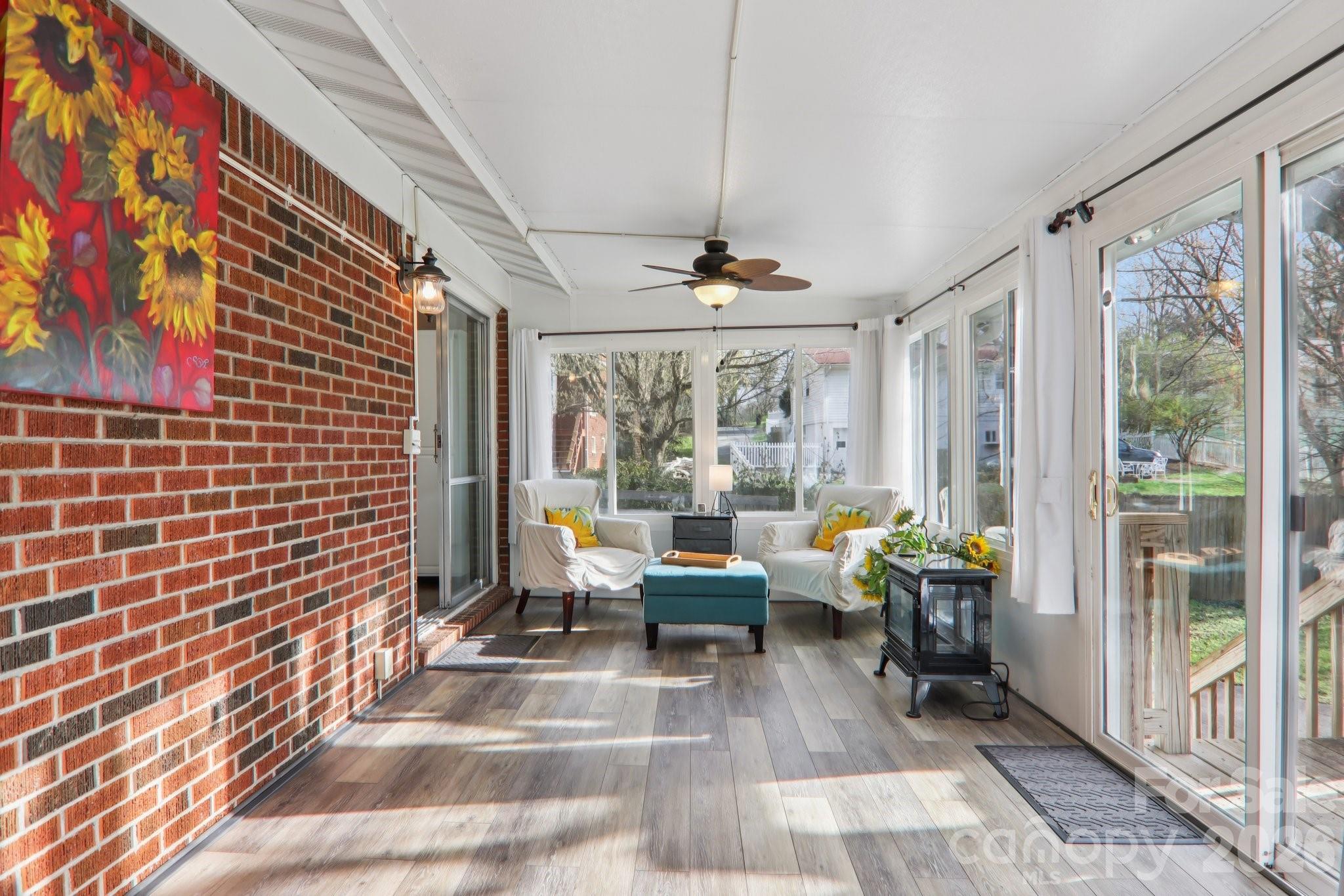 98 Oak Knoll Road