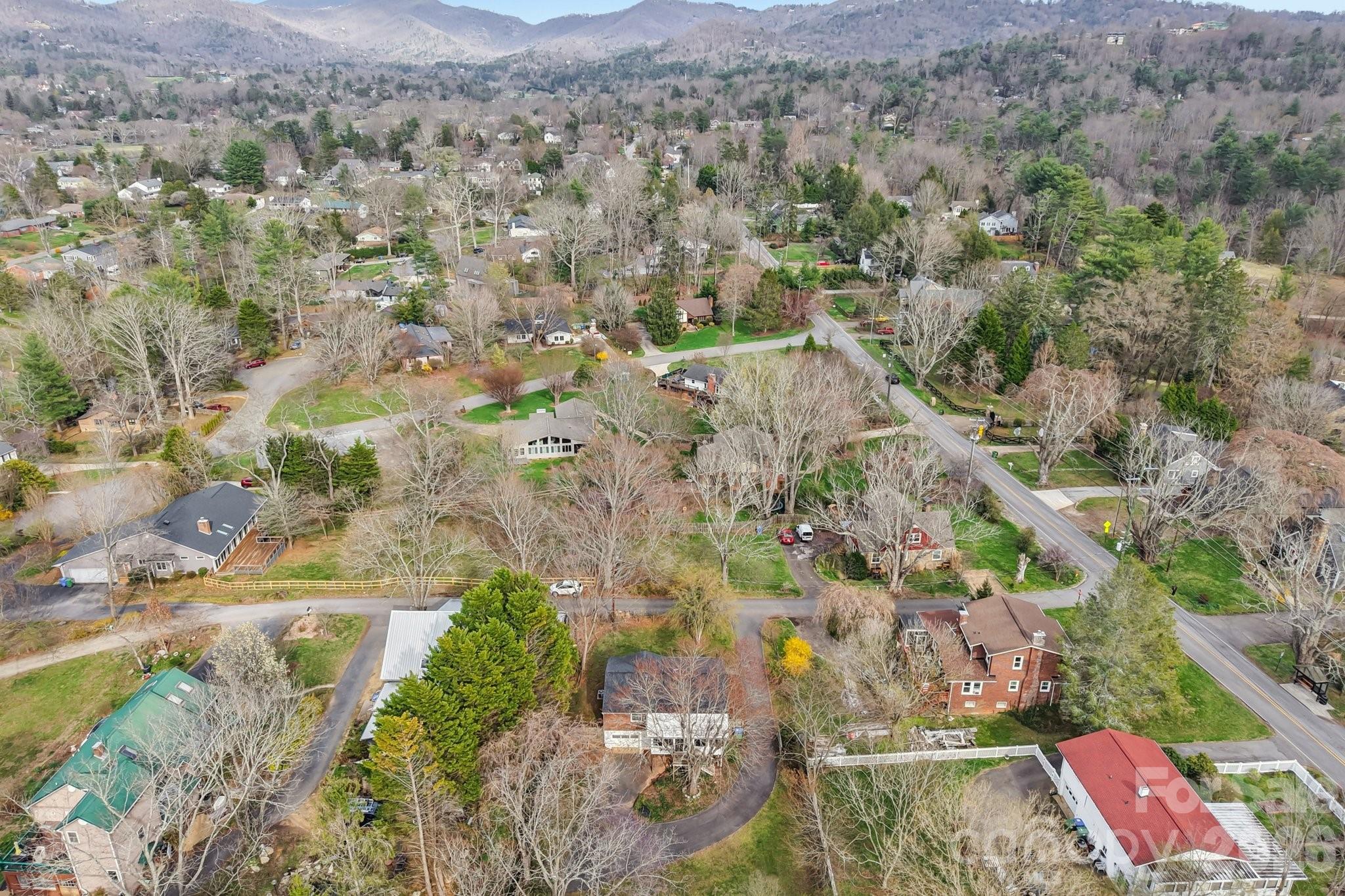 98 Oak Knoll Road