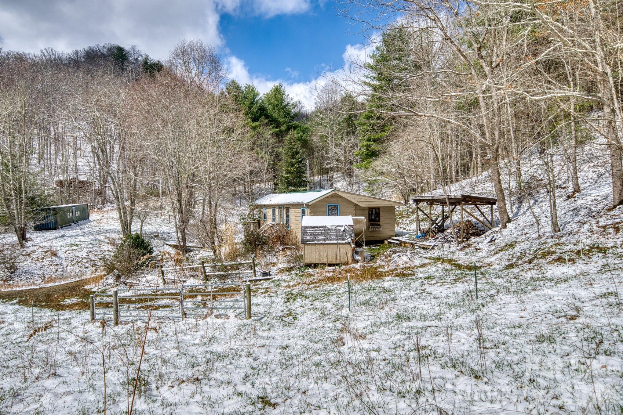 292 Crow Lane
