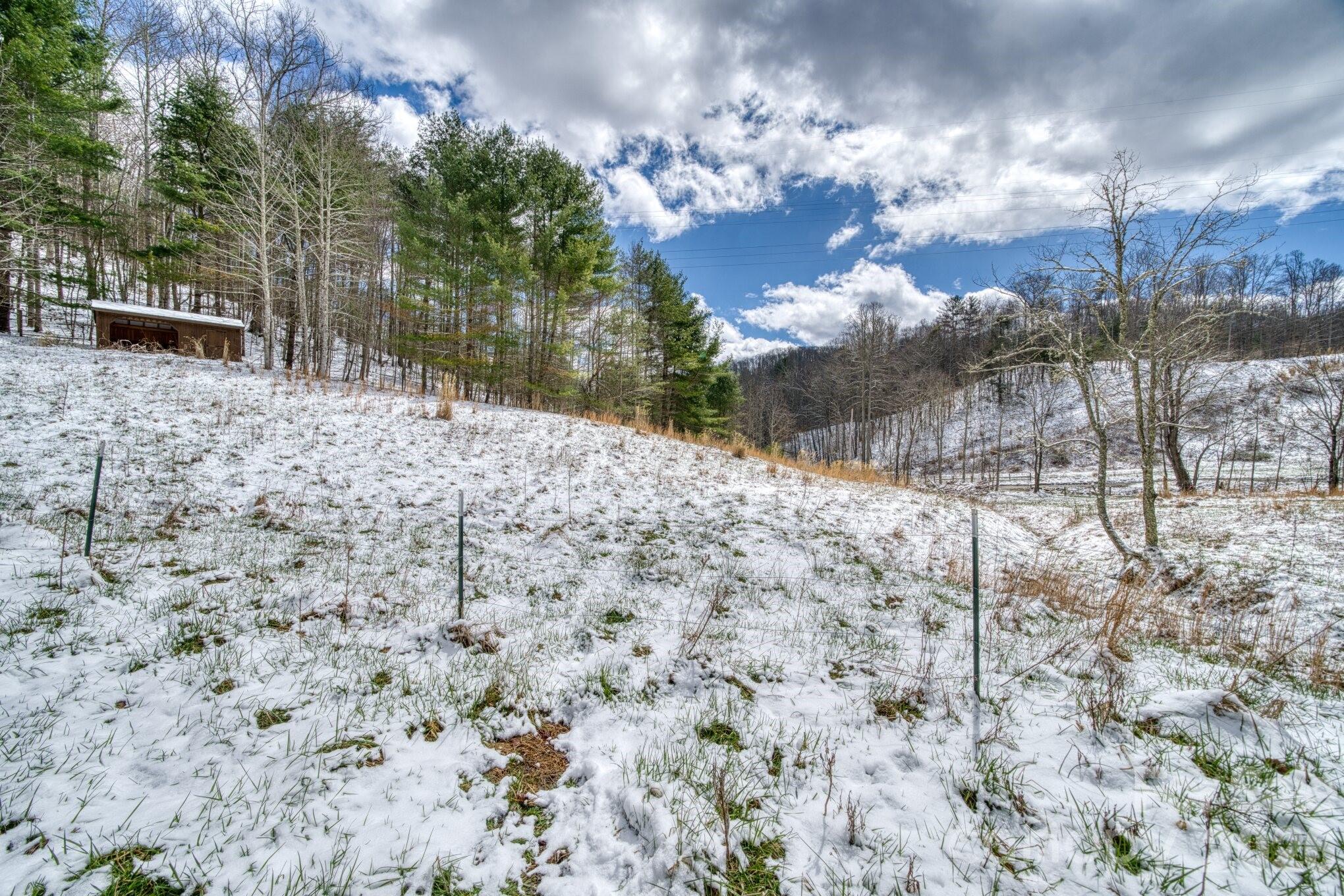 292 Crow Lane