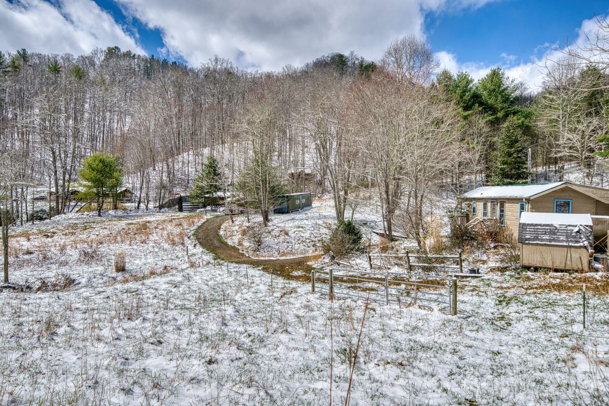 292 Crow Lane