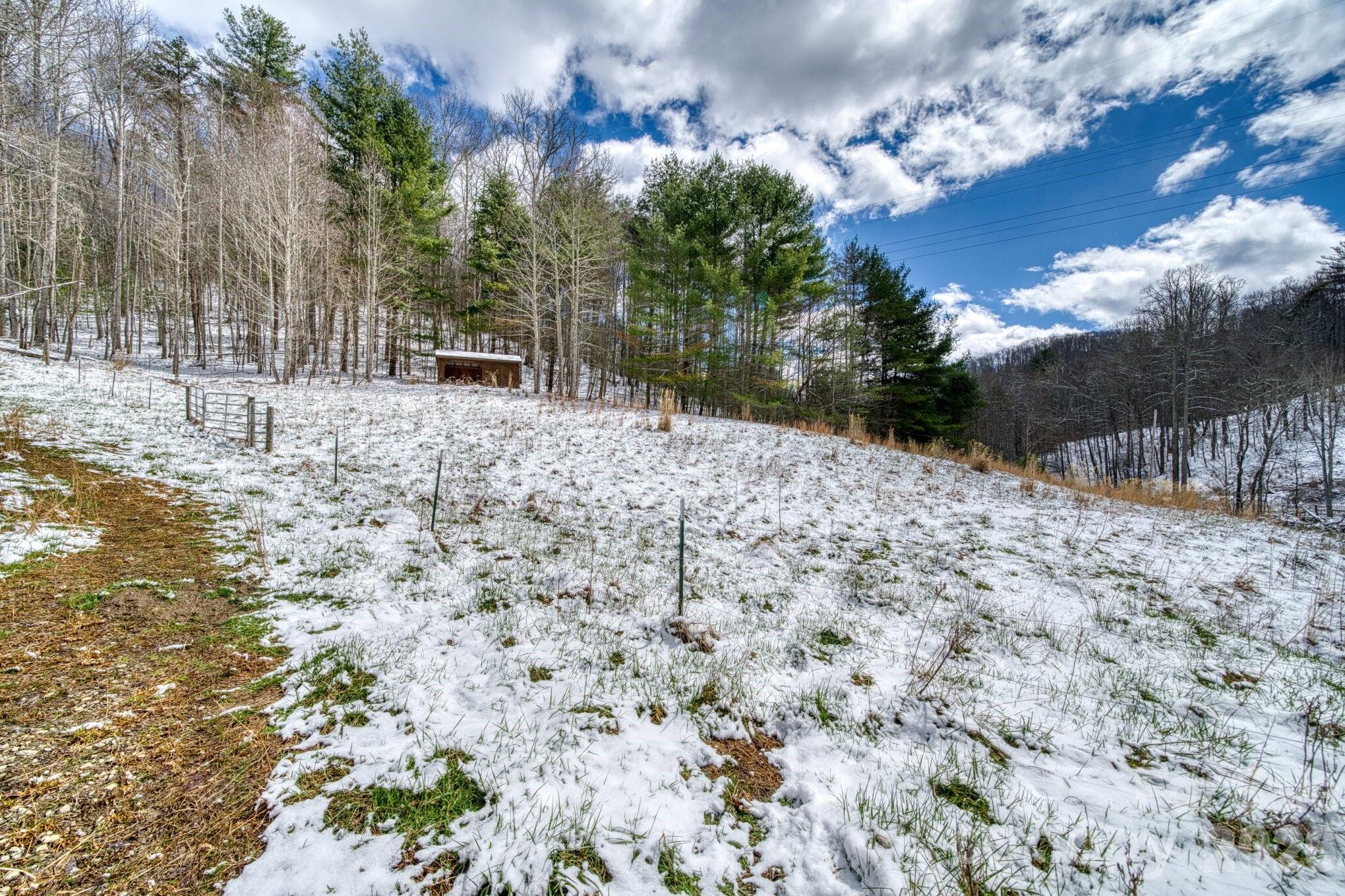 292 Crow Lane