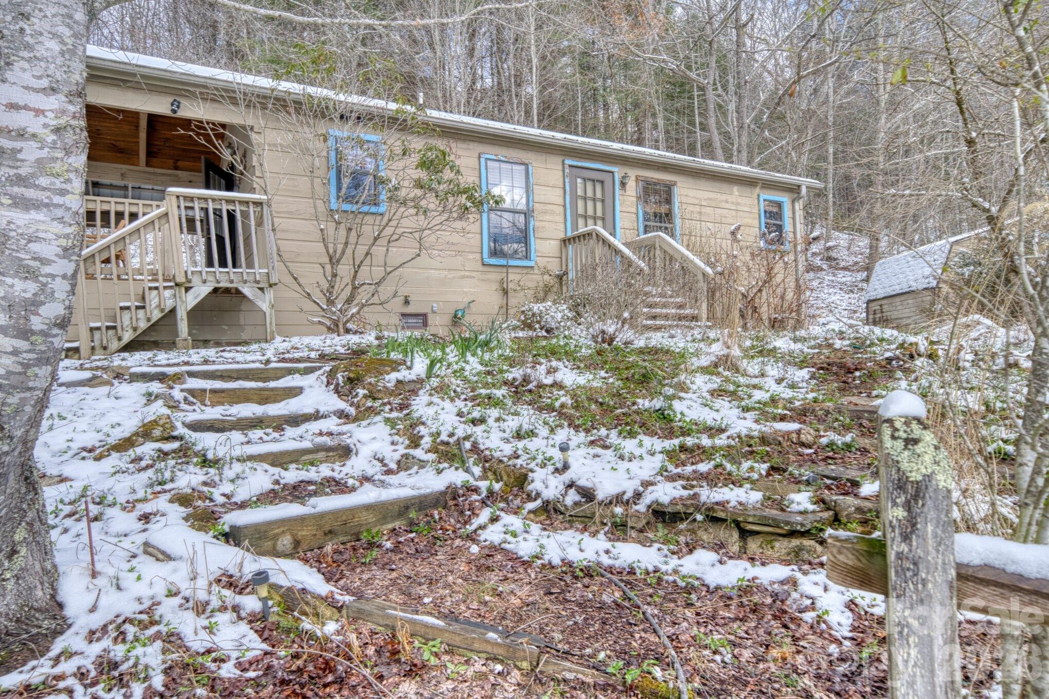 292 Crow Lane