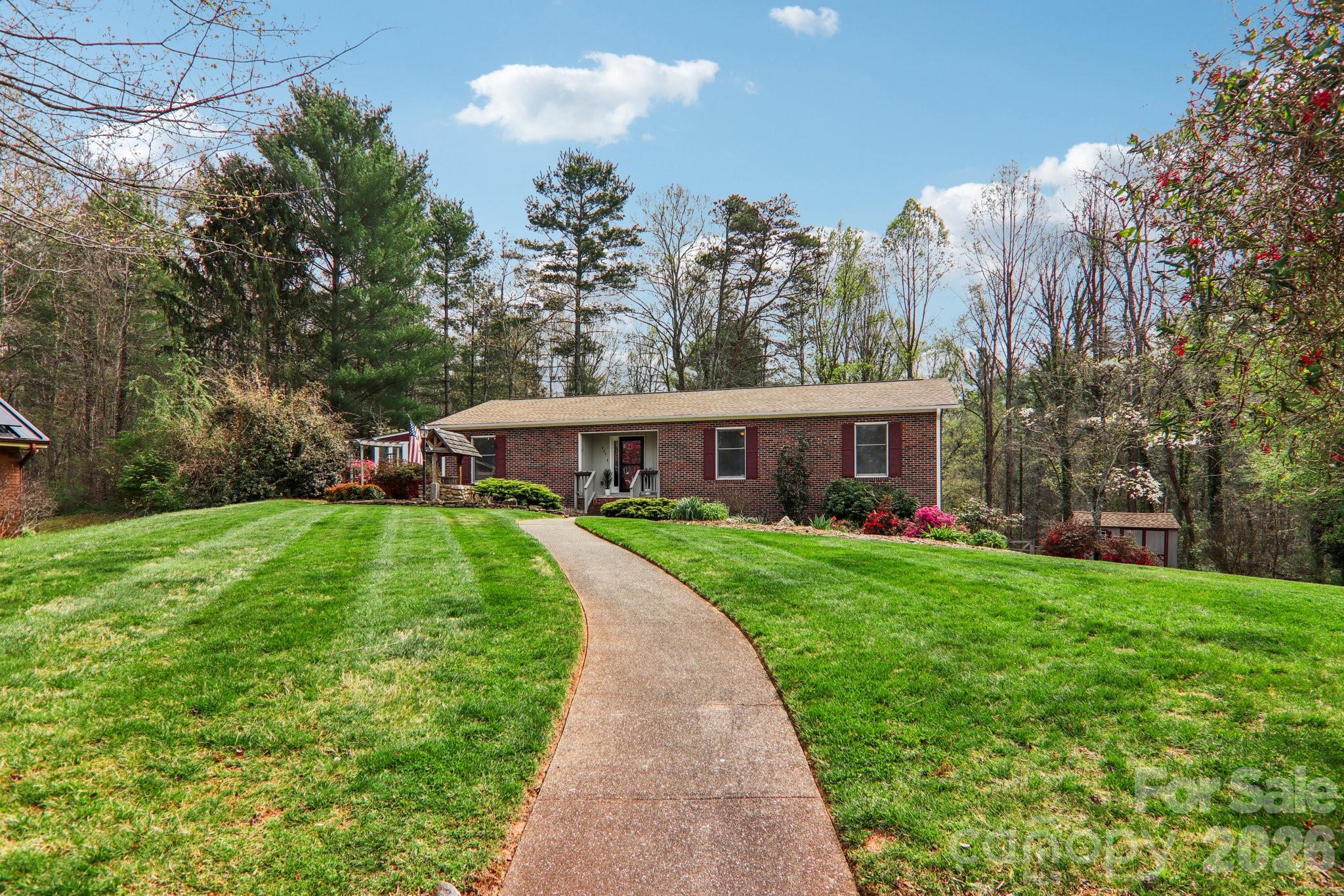 544 Bluebird Ridge