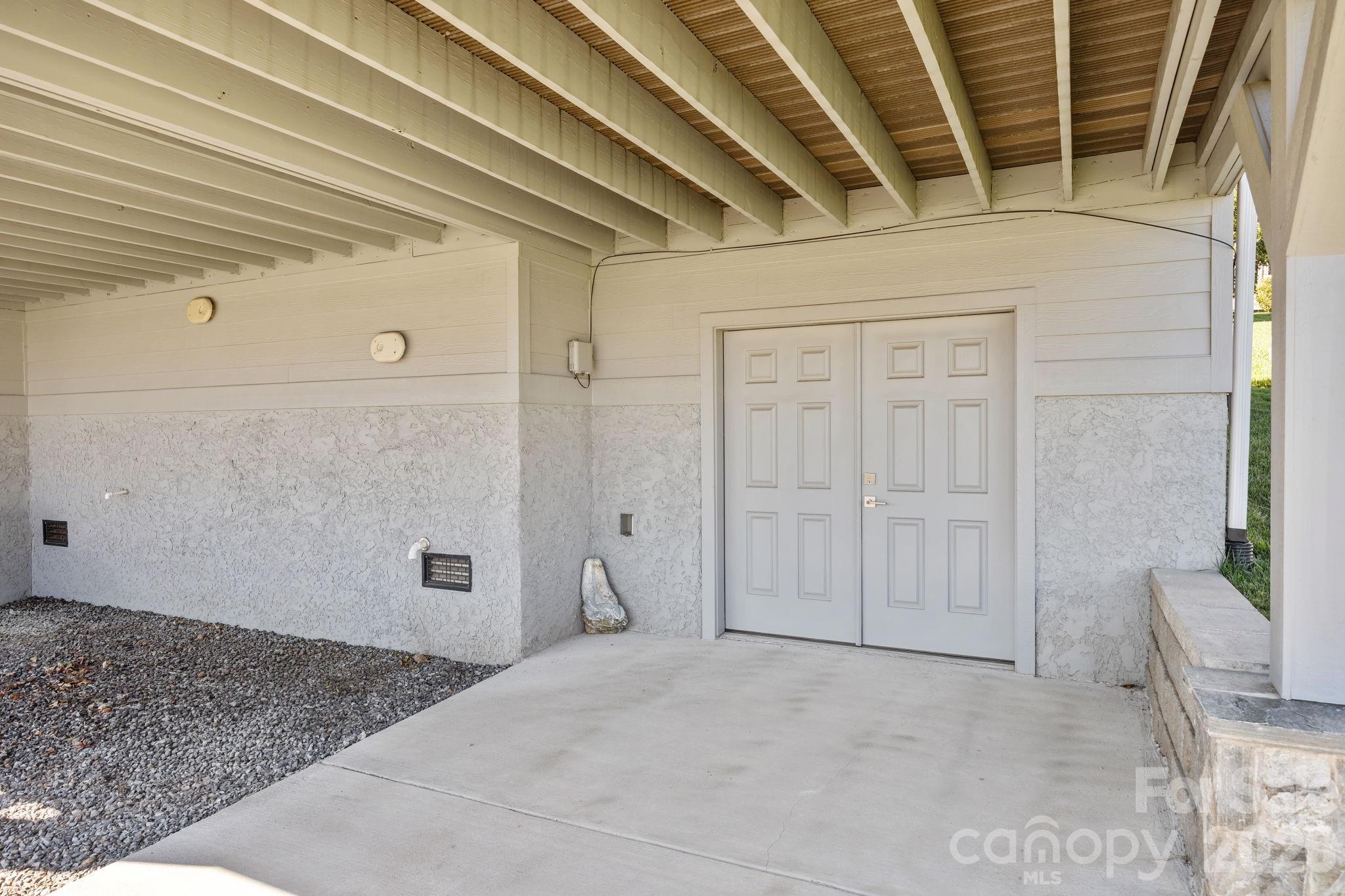 112 Meadow Breeze Road