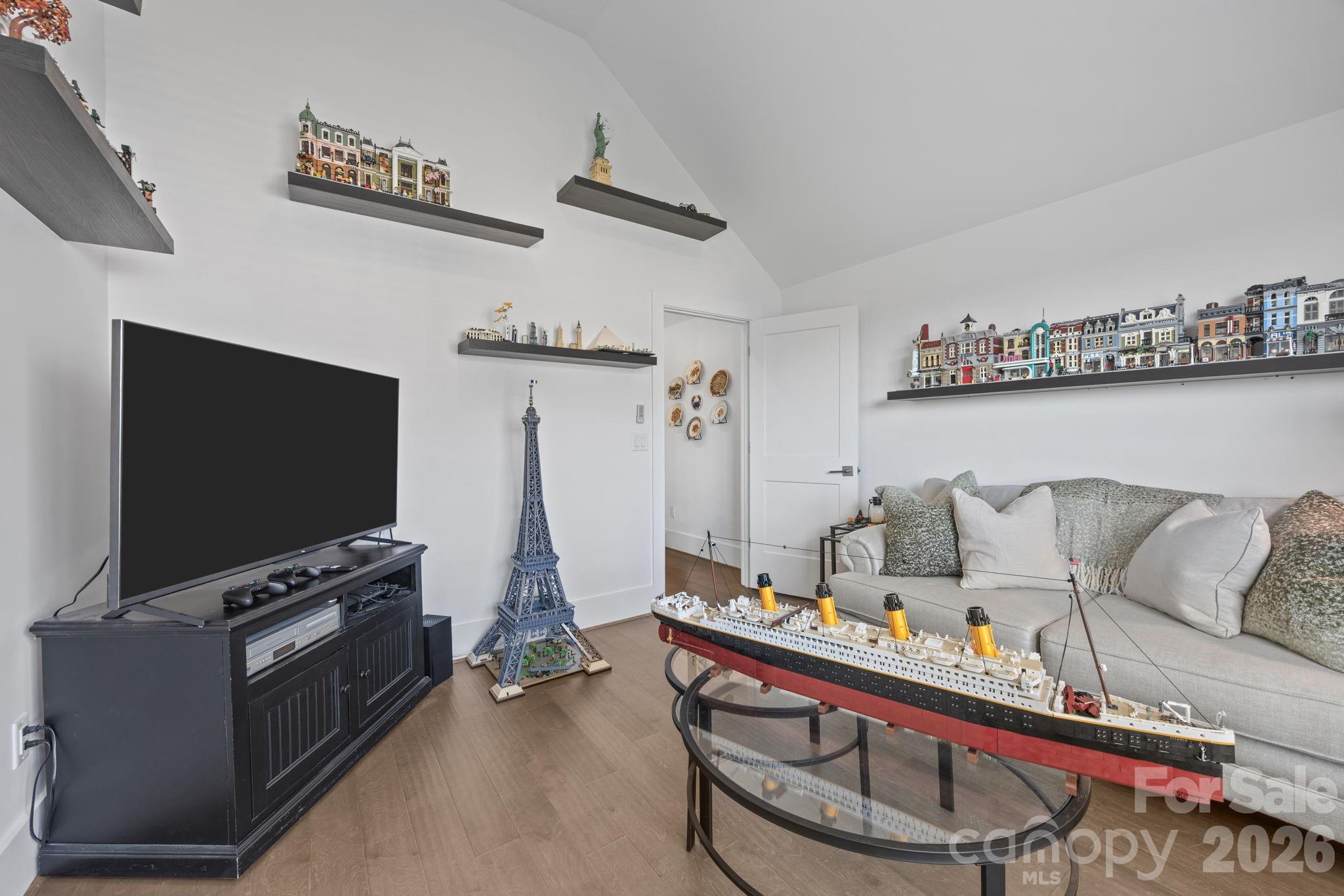 112 Meadow Breeze Road