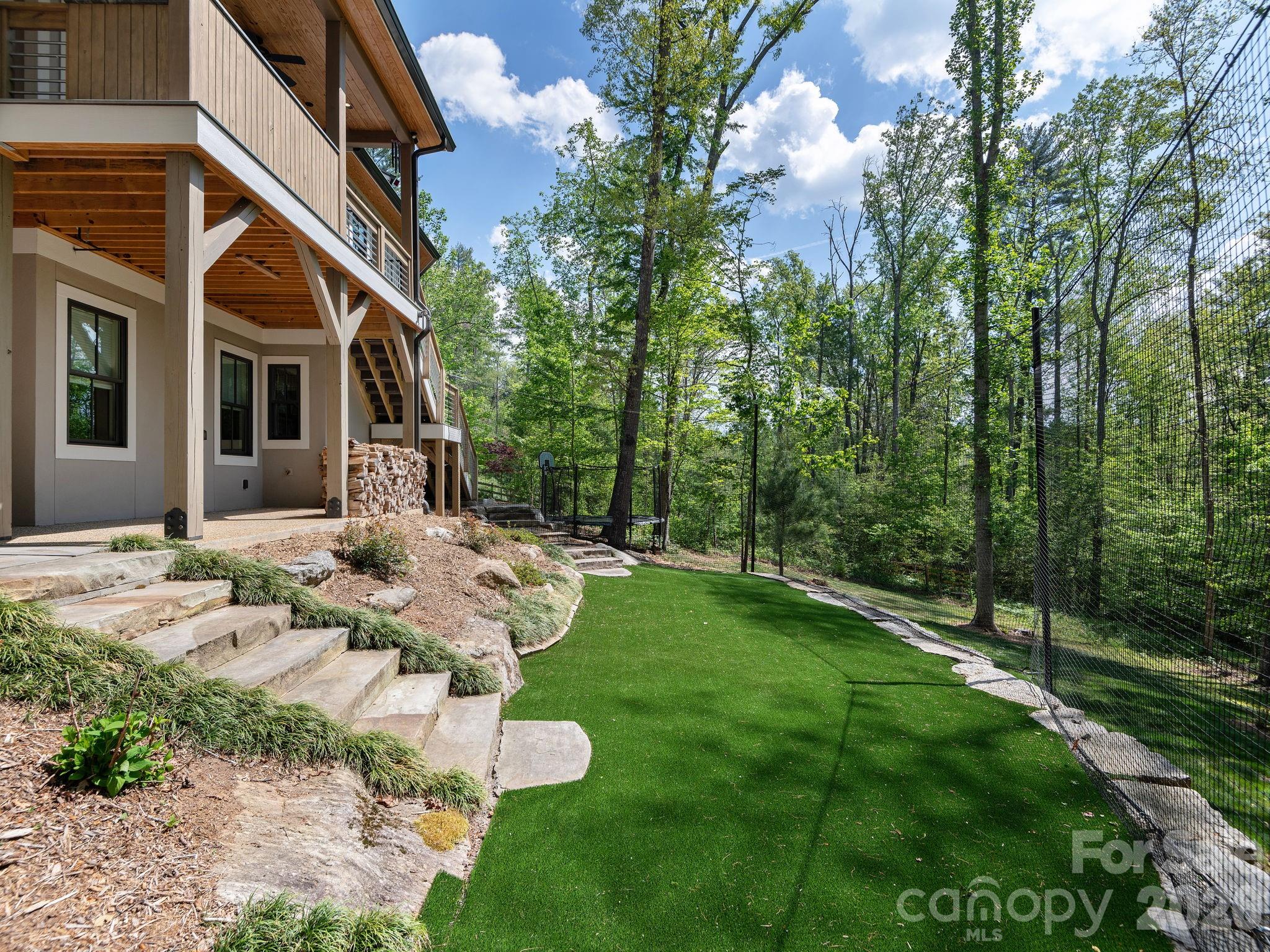 41 Hawberry Court