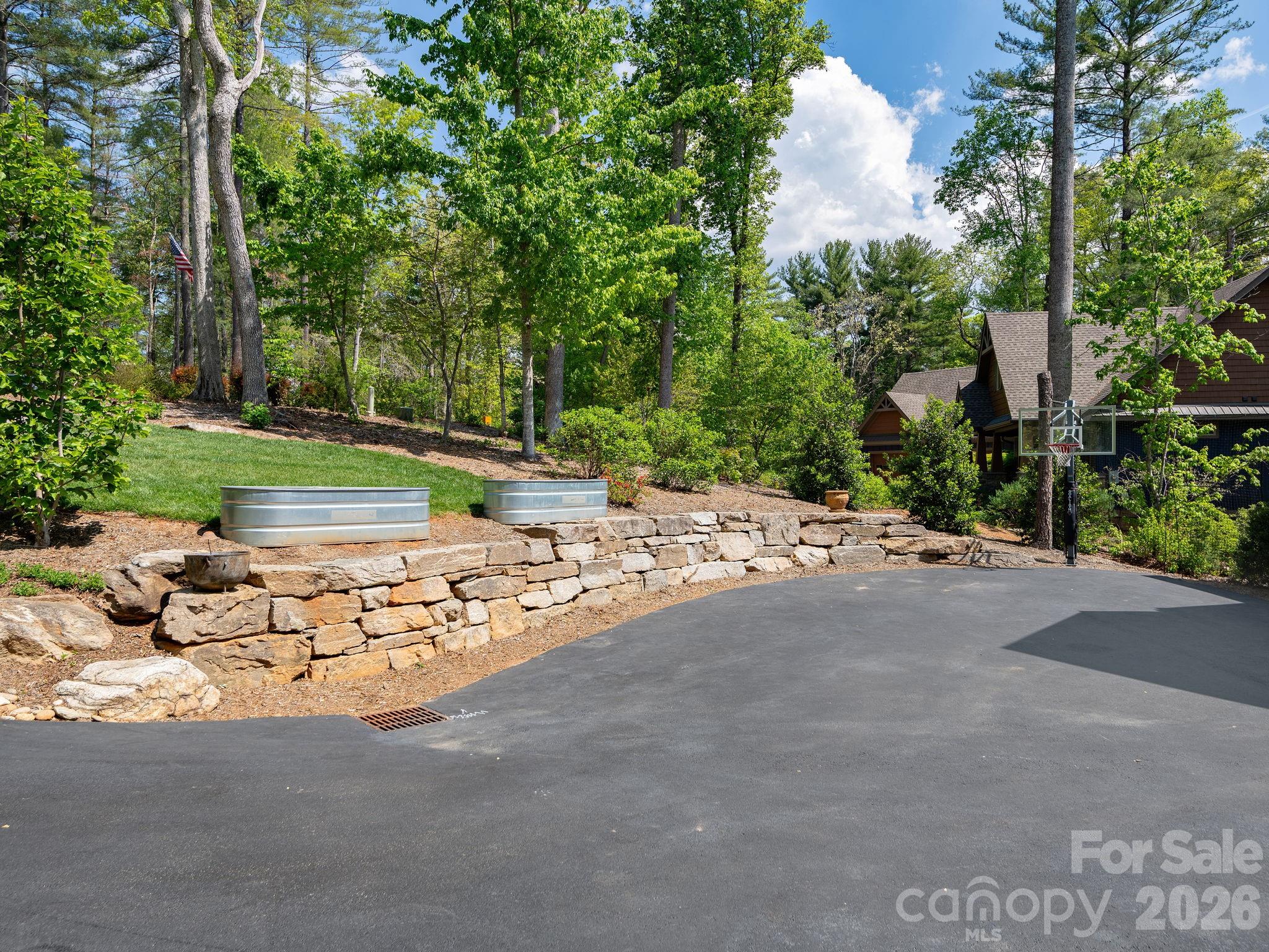 41 Hawberry Court