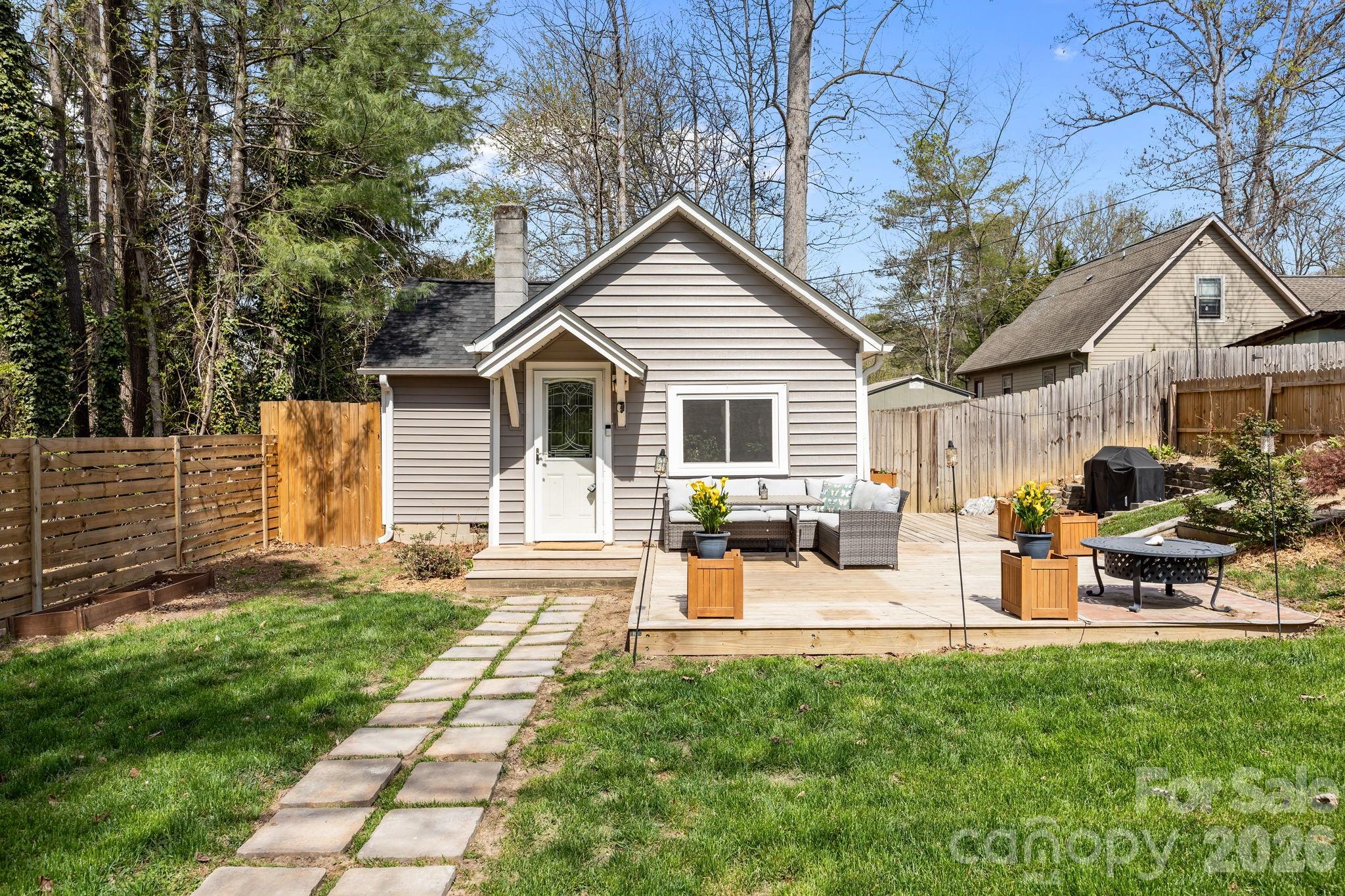 11 Log Cabin Trail