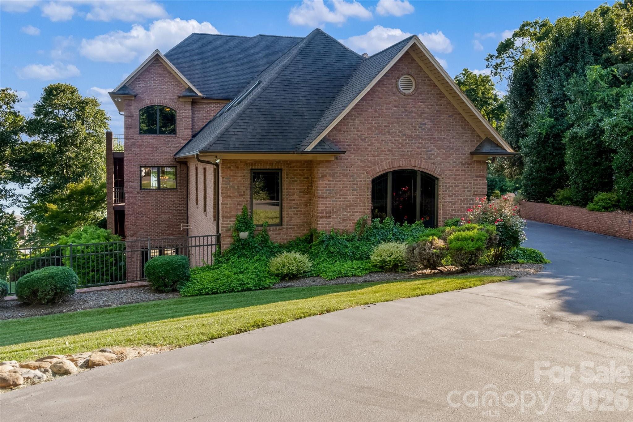 368 Players Ridge Road