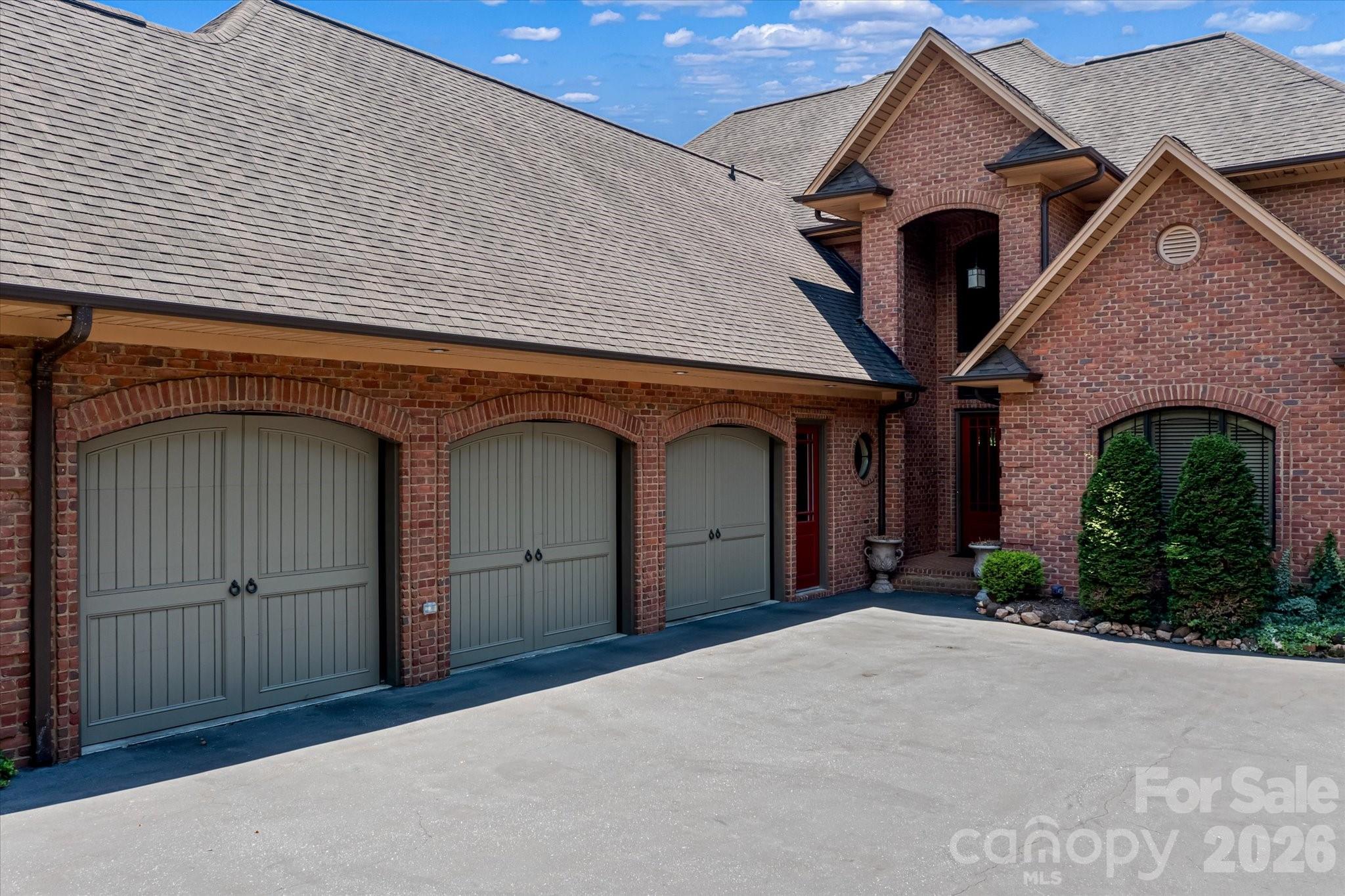 368 Players Ridge Road