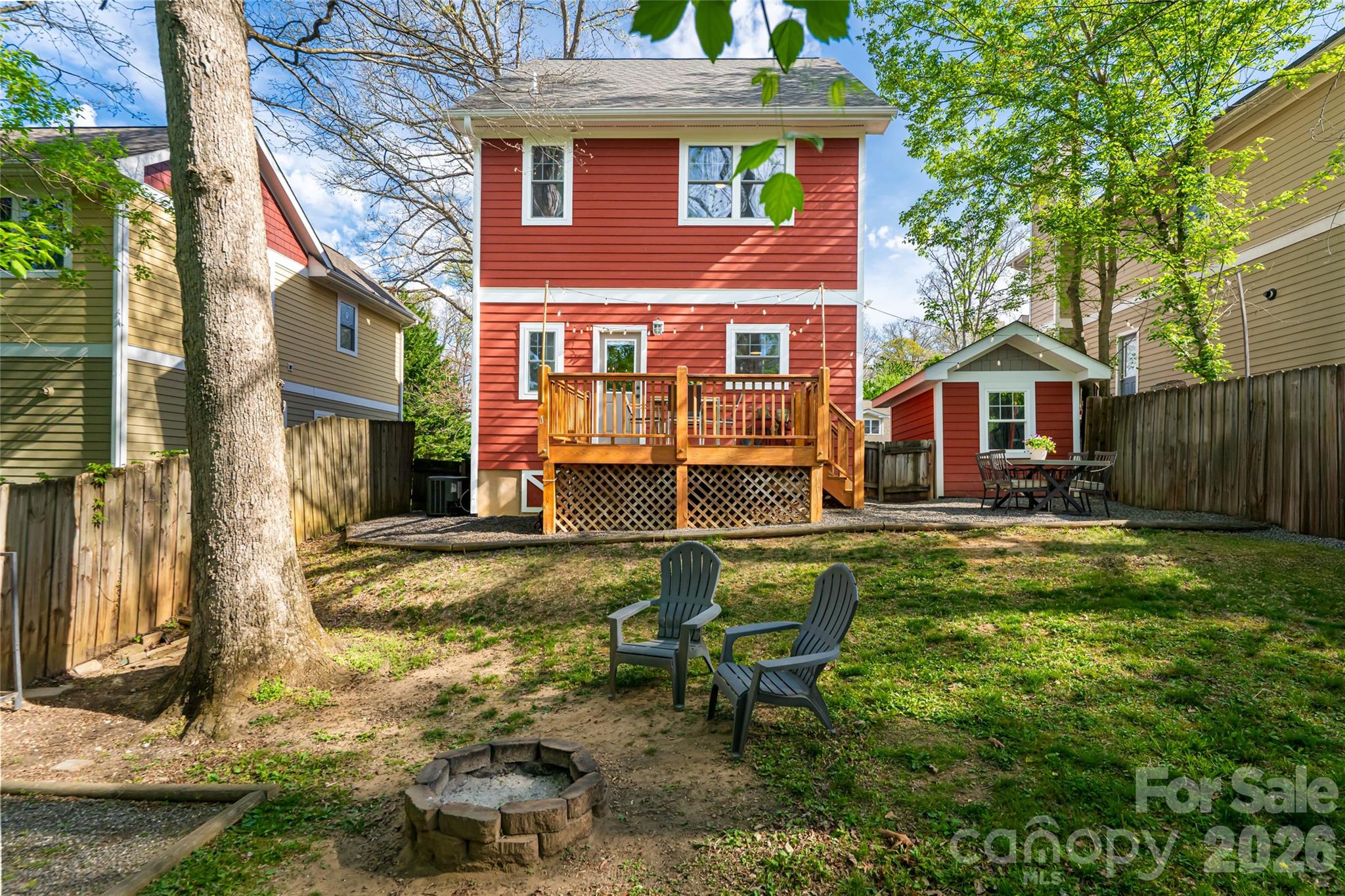 25 Lamar Avenue