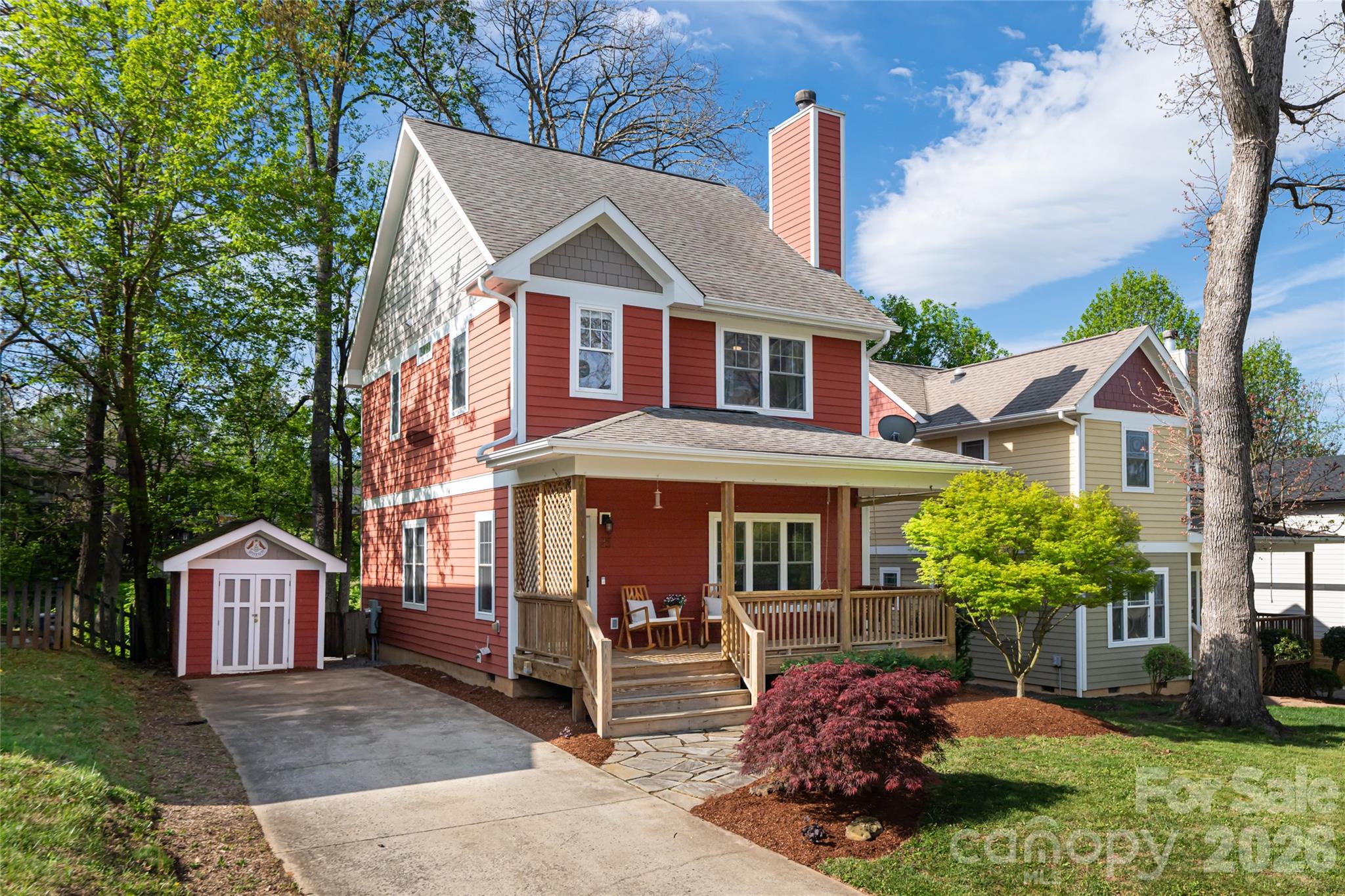 25 Lamar Avenue