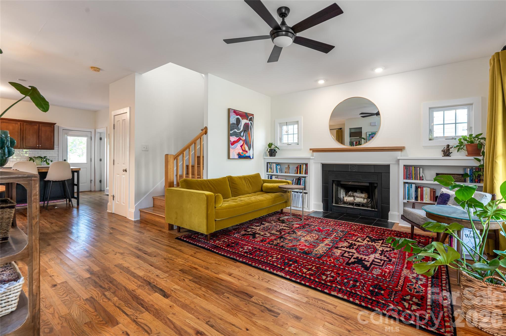 25 Lamar Avenue