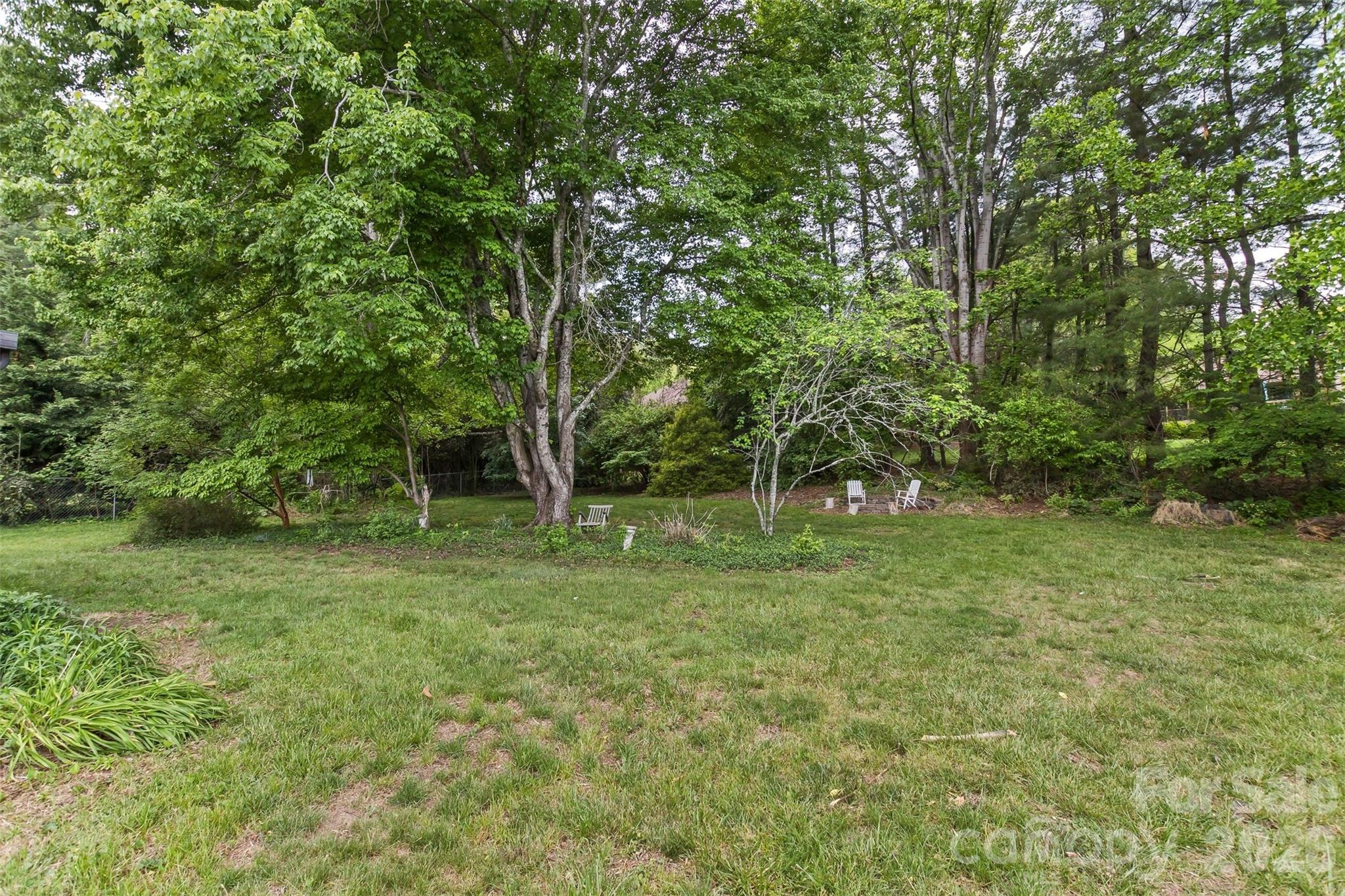 7 Teaneck Circle