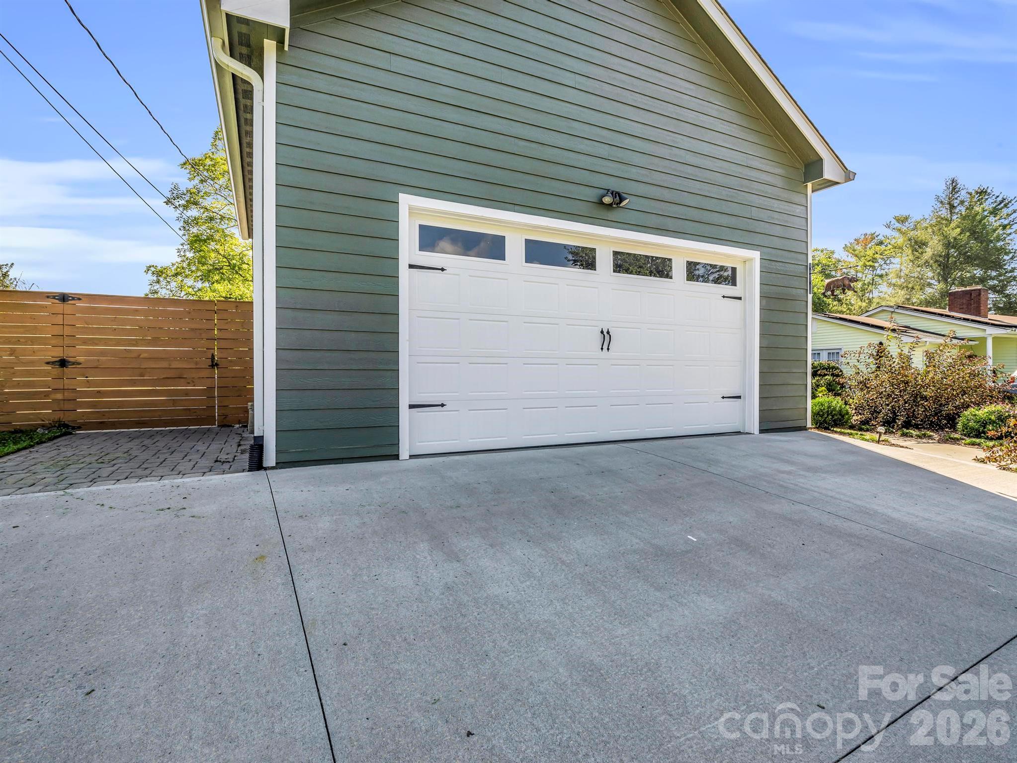 11 N Pershing Road