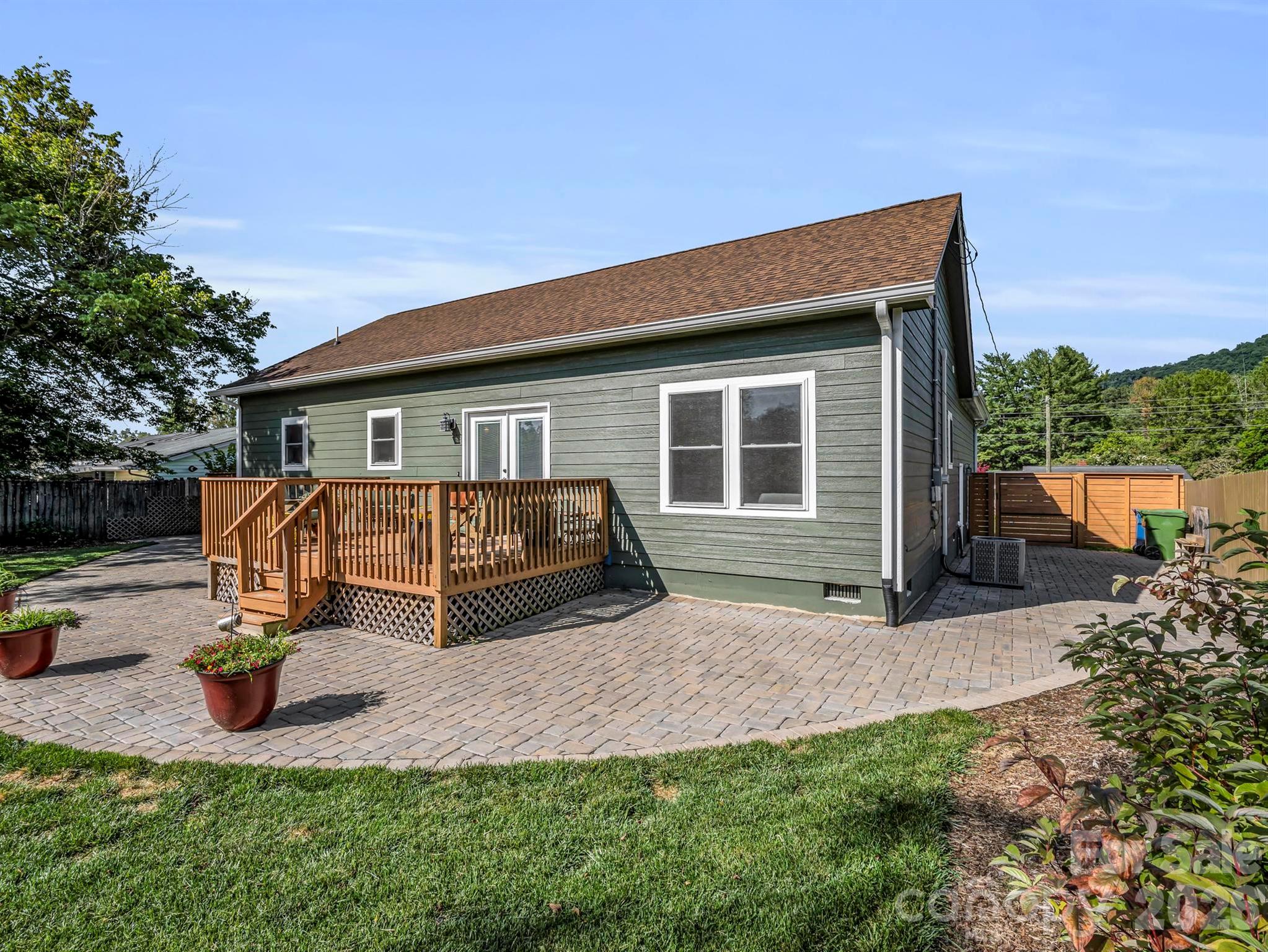 11 N Pershing Road