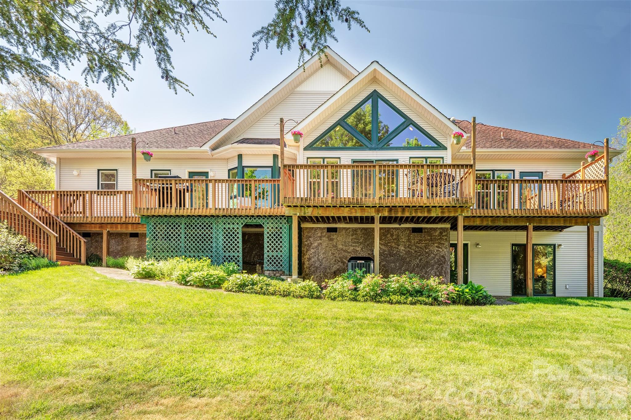 6 Clear Vista Drive