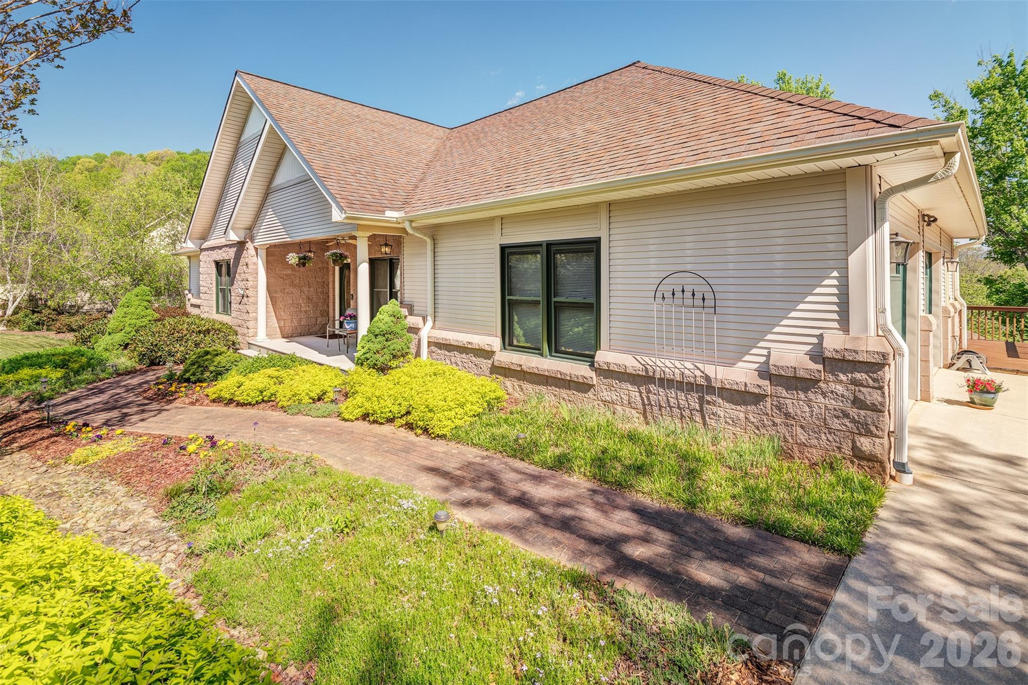 6 Clear Vista Drive