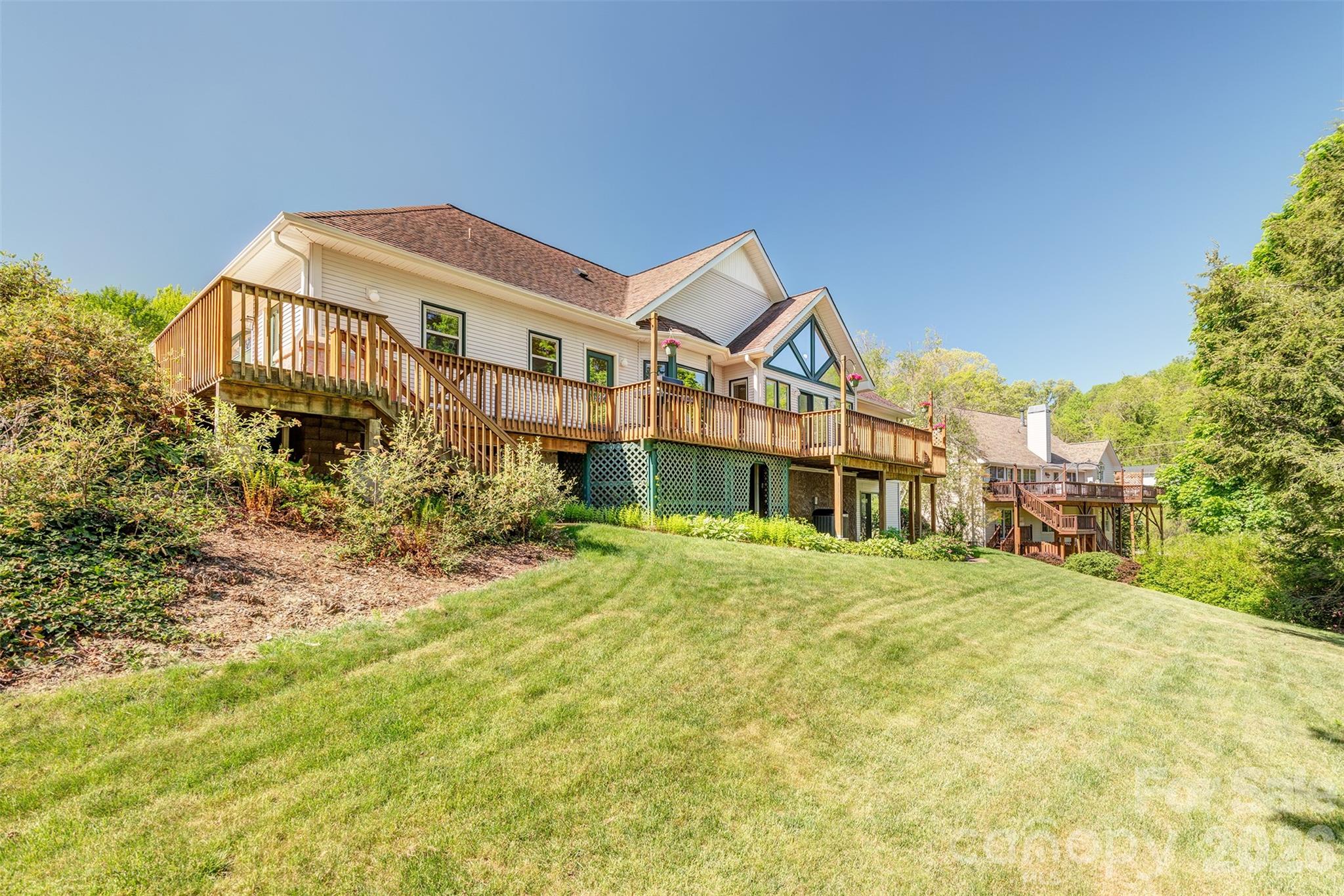 6 Clear Vista Drive