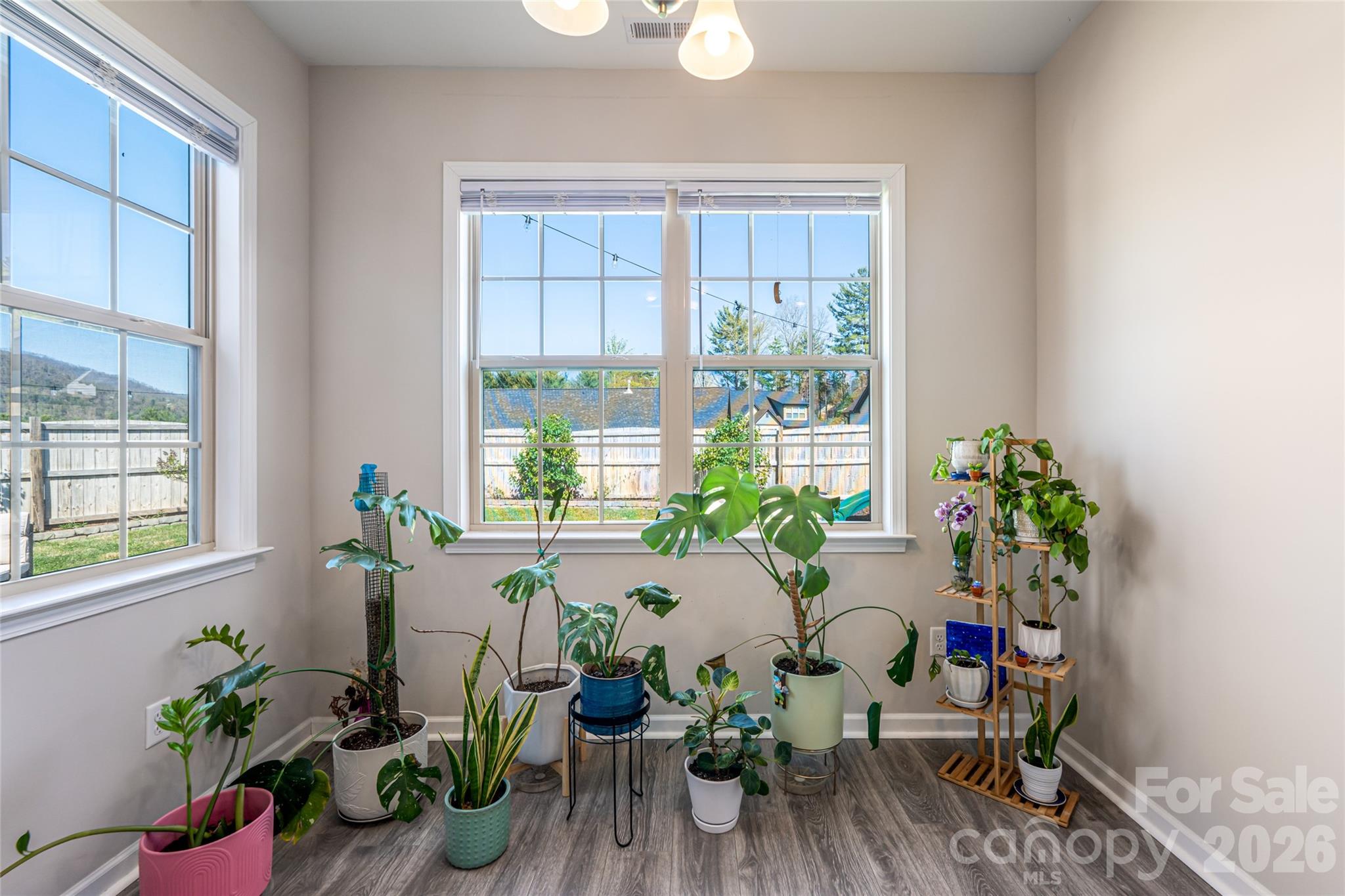 508 Rosebud Orchid Way