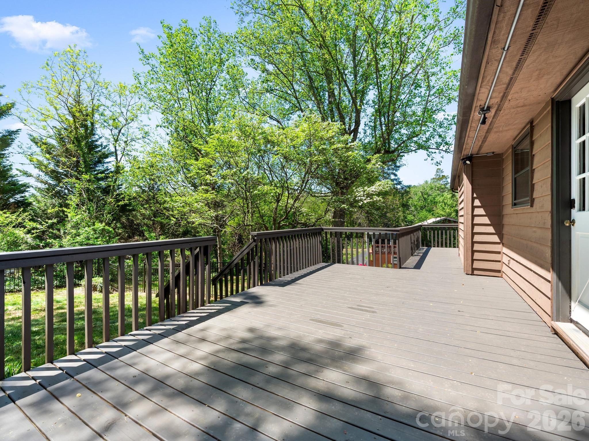 21 Dogwood Grove
