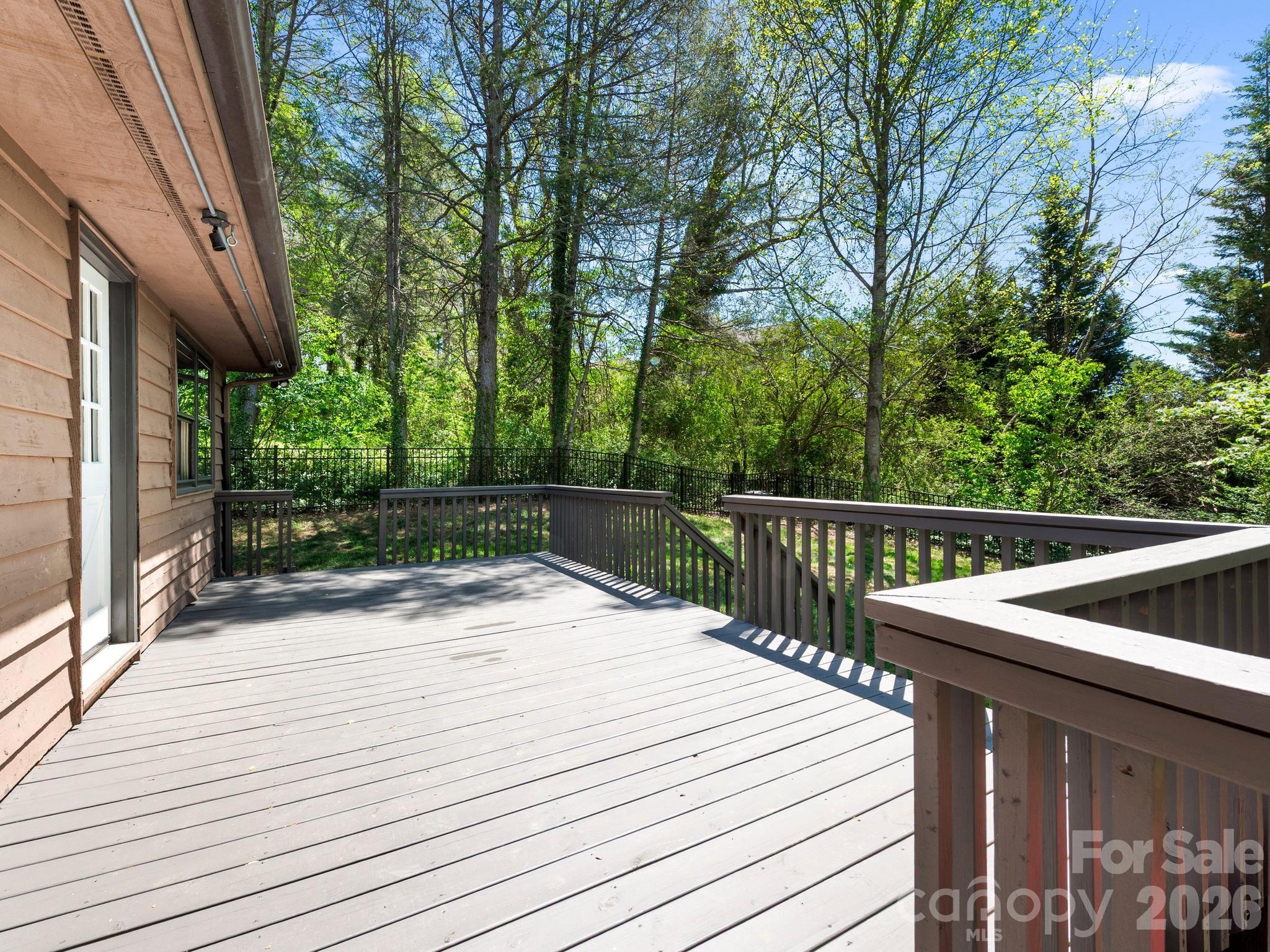 21 Dogwood Grove