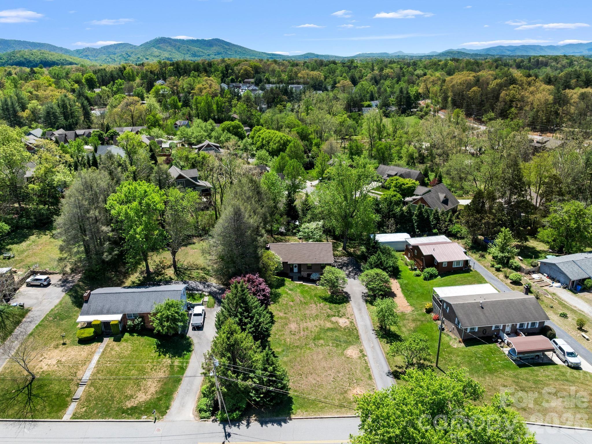21 Dogwood Grove