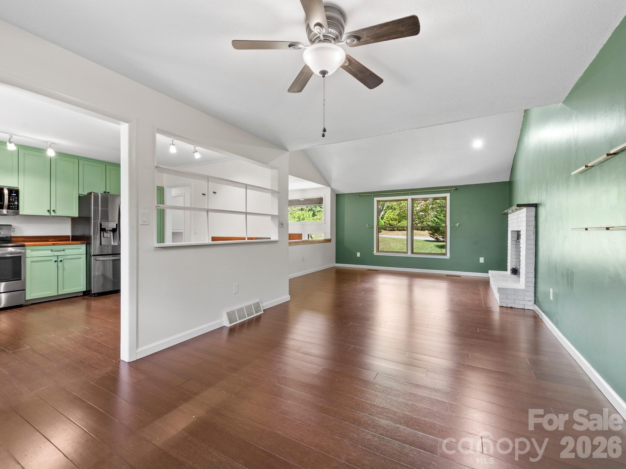 21 Dogwood Grove