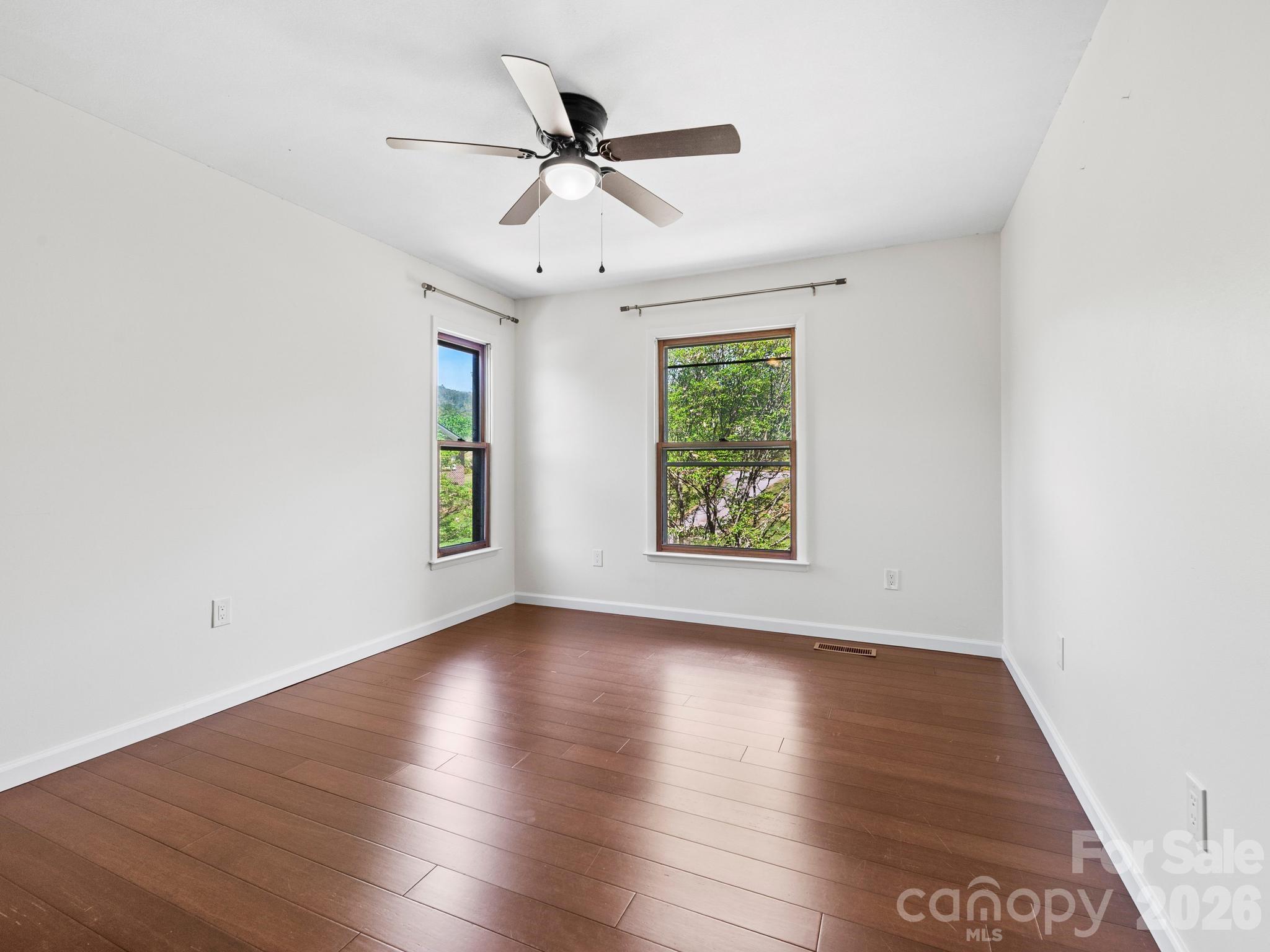 21 Dogwood Grove