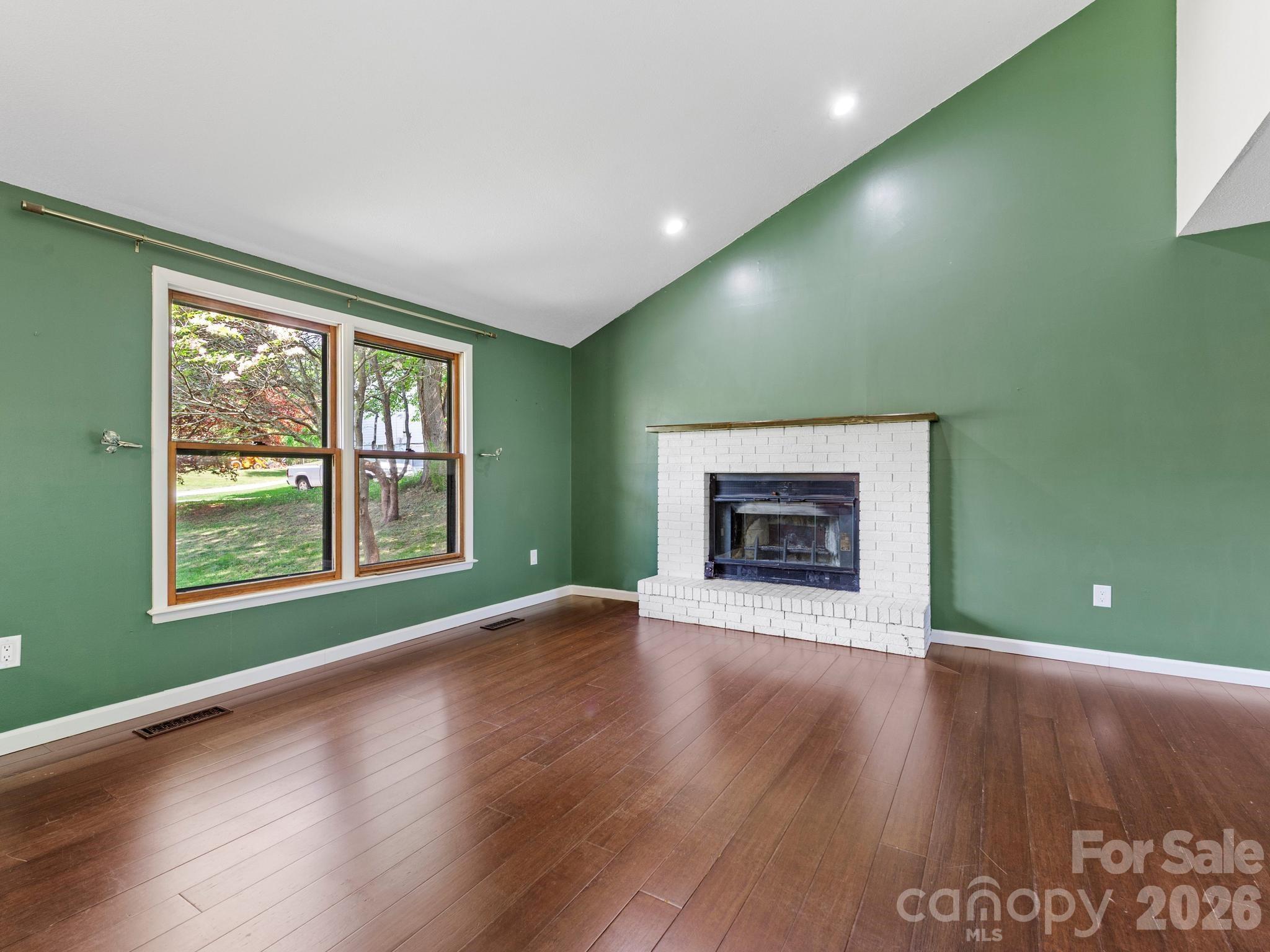 21 Dogwood Grove