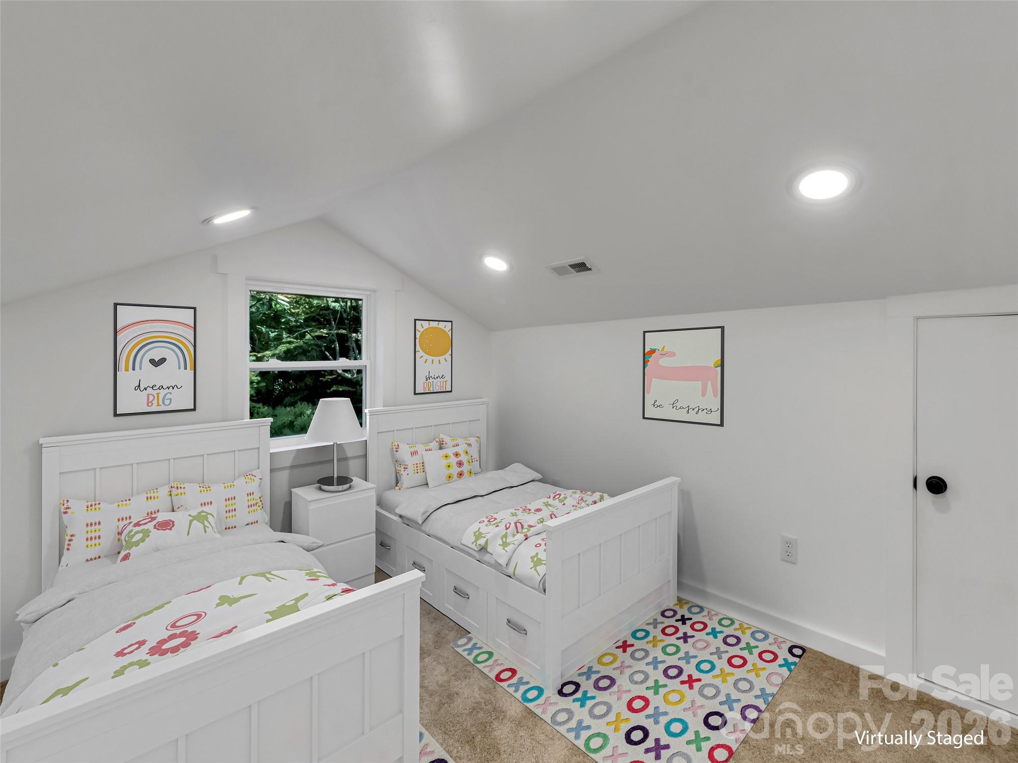 535 Hemlock Loop