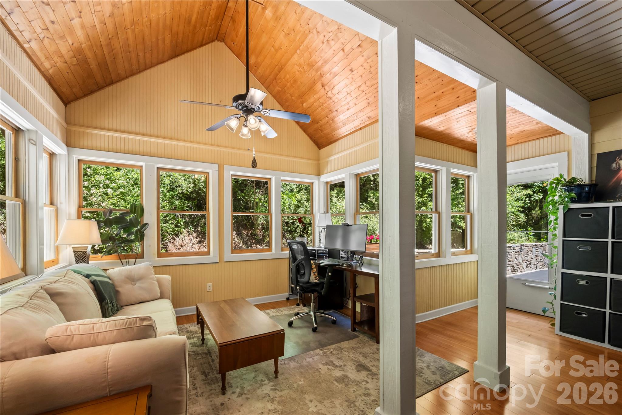 128 Churchill Downs Drive