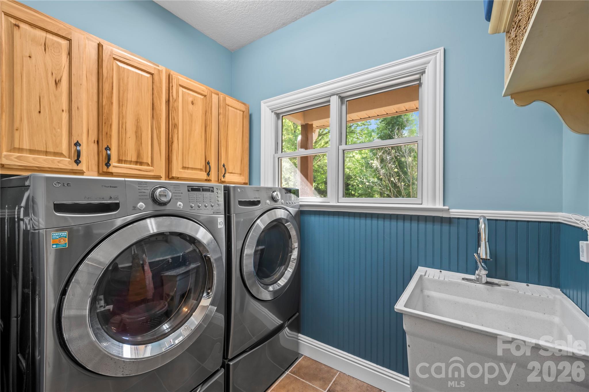 128 Churchill Downs Drive