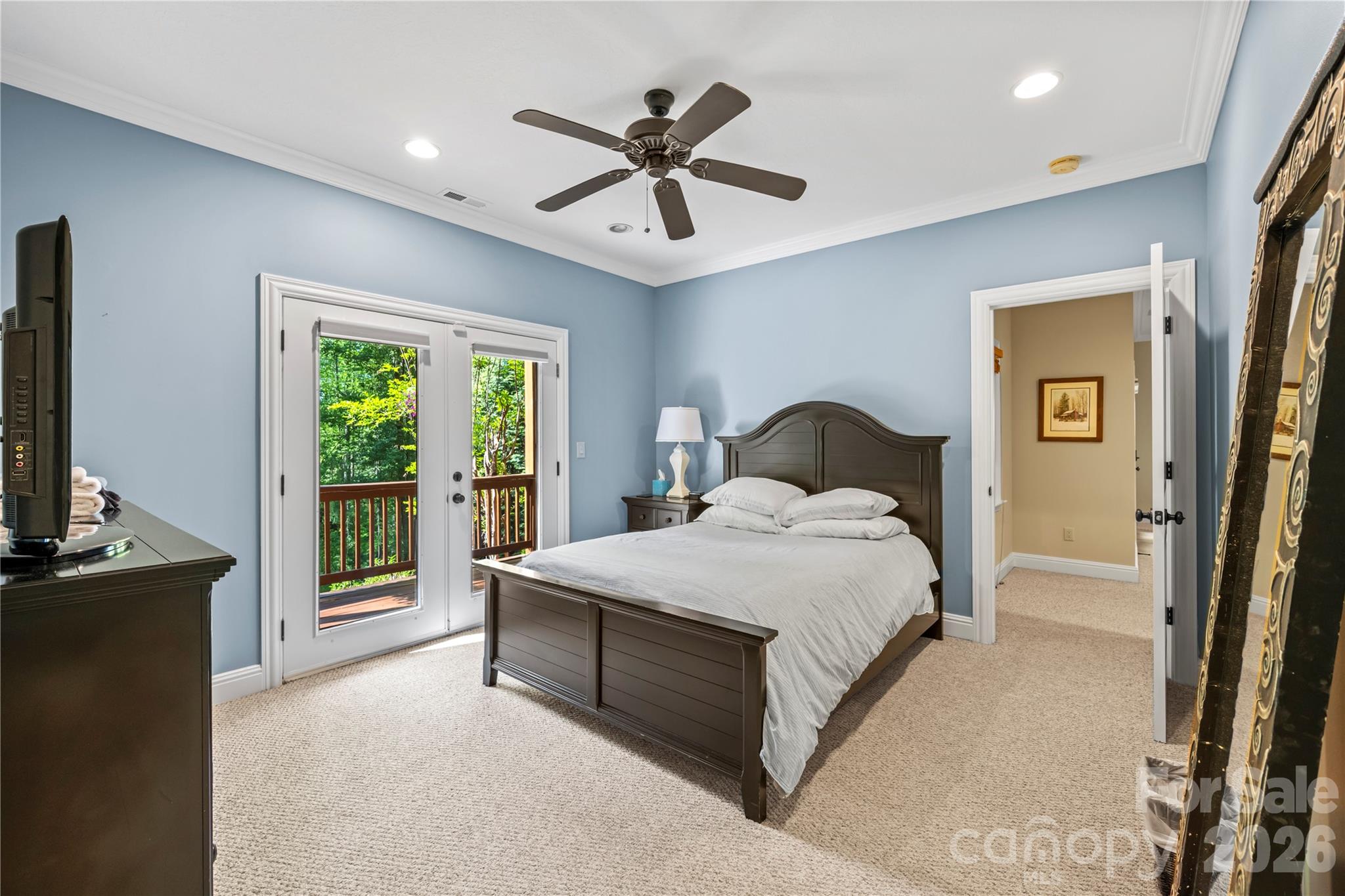128 Churchill Downs Drive