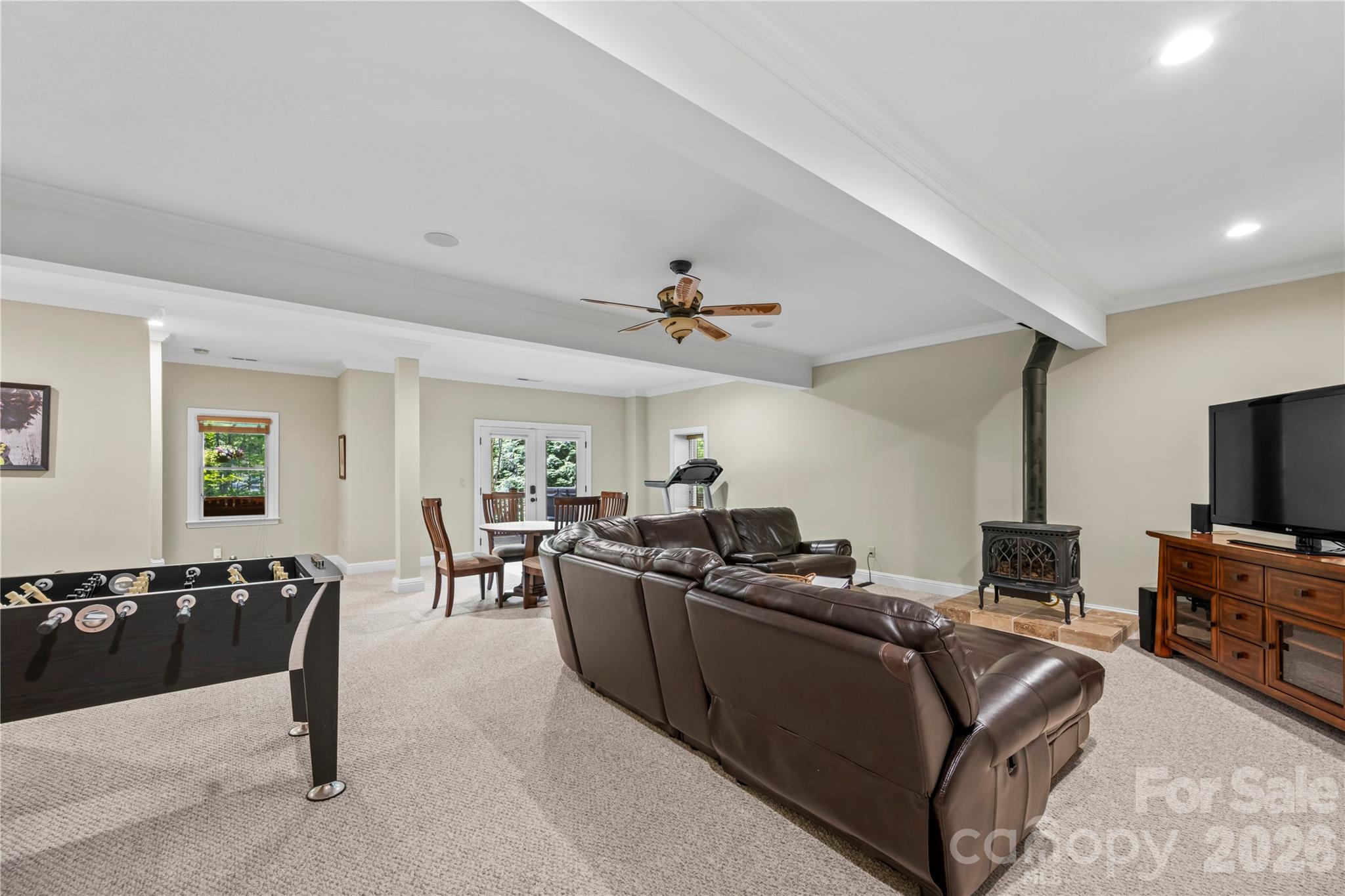 128 Churchill Downs Drive