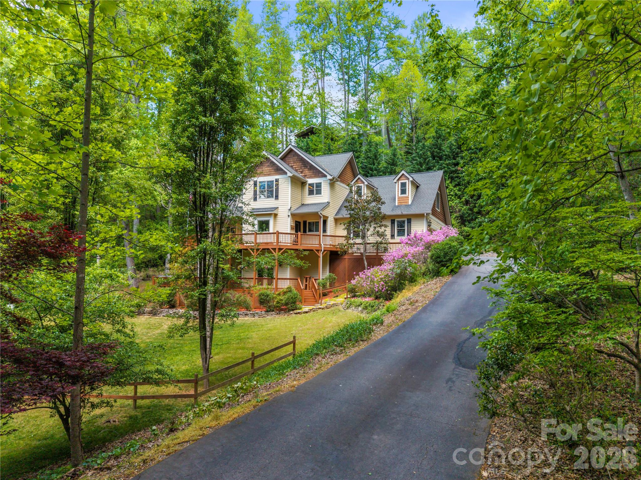 128 Churchill Downs Drive