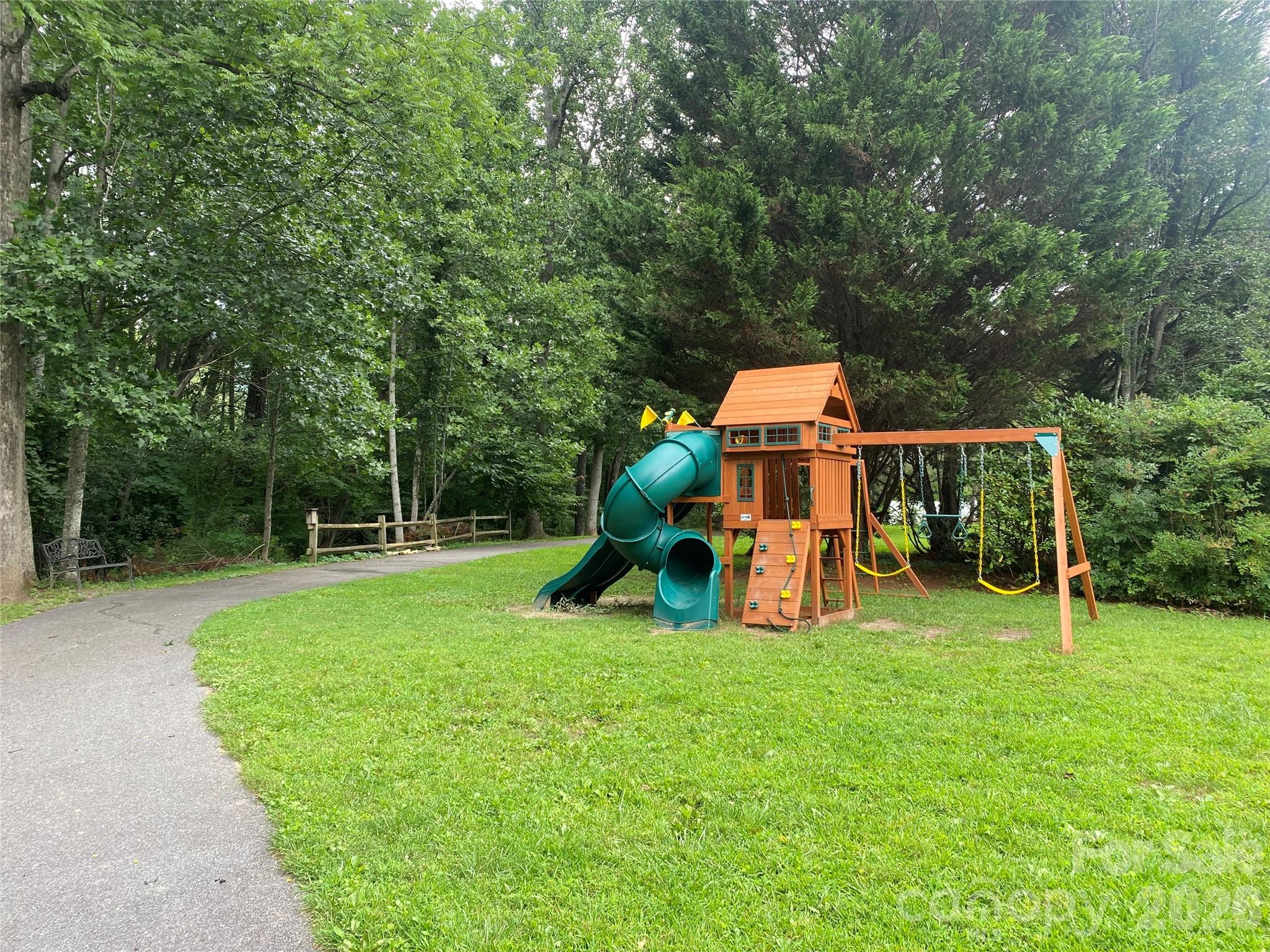 128 Churchill Downs Drive