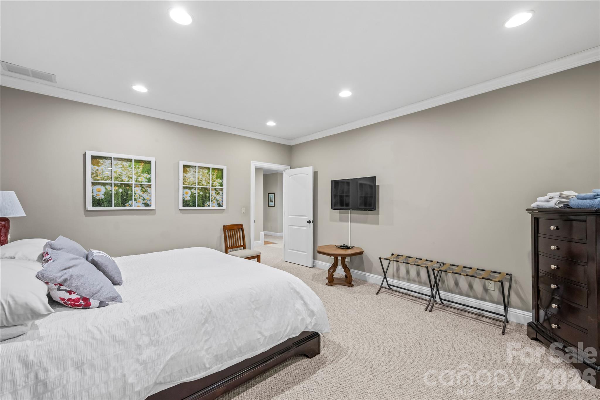 128 Churchill Downs Drive