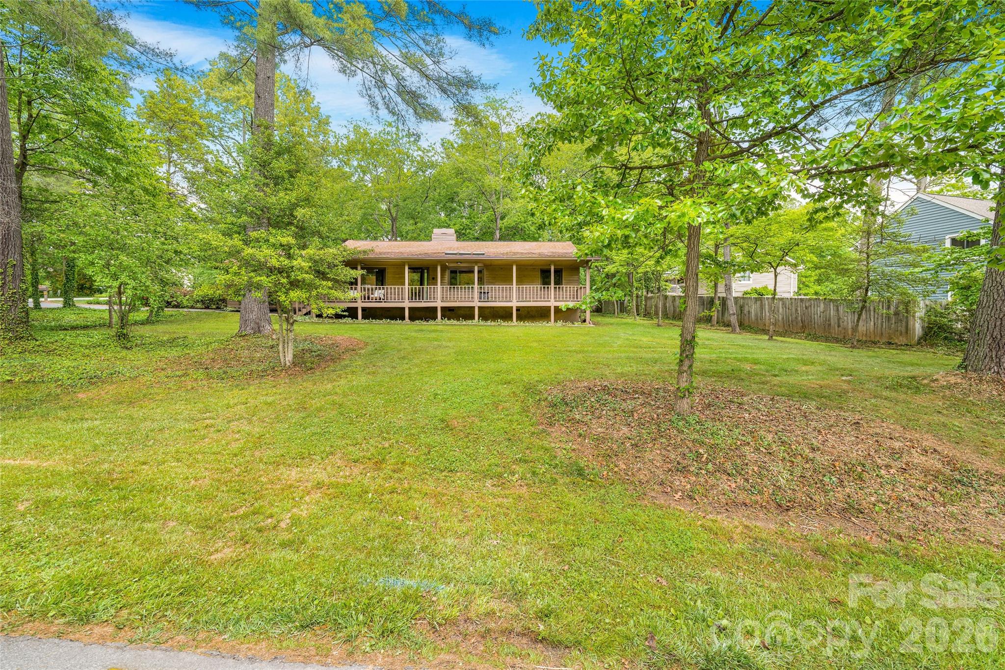 135 Scarlet Drive