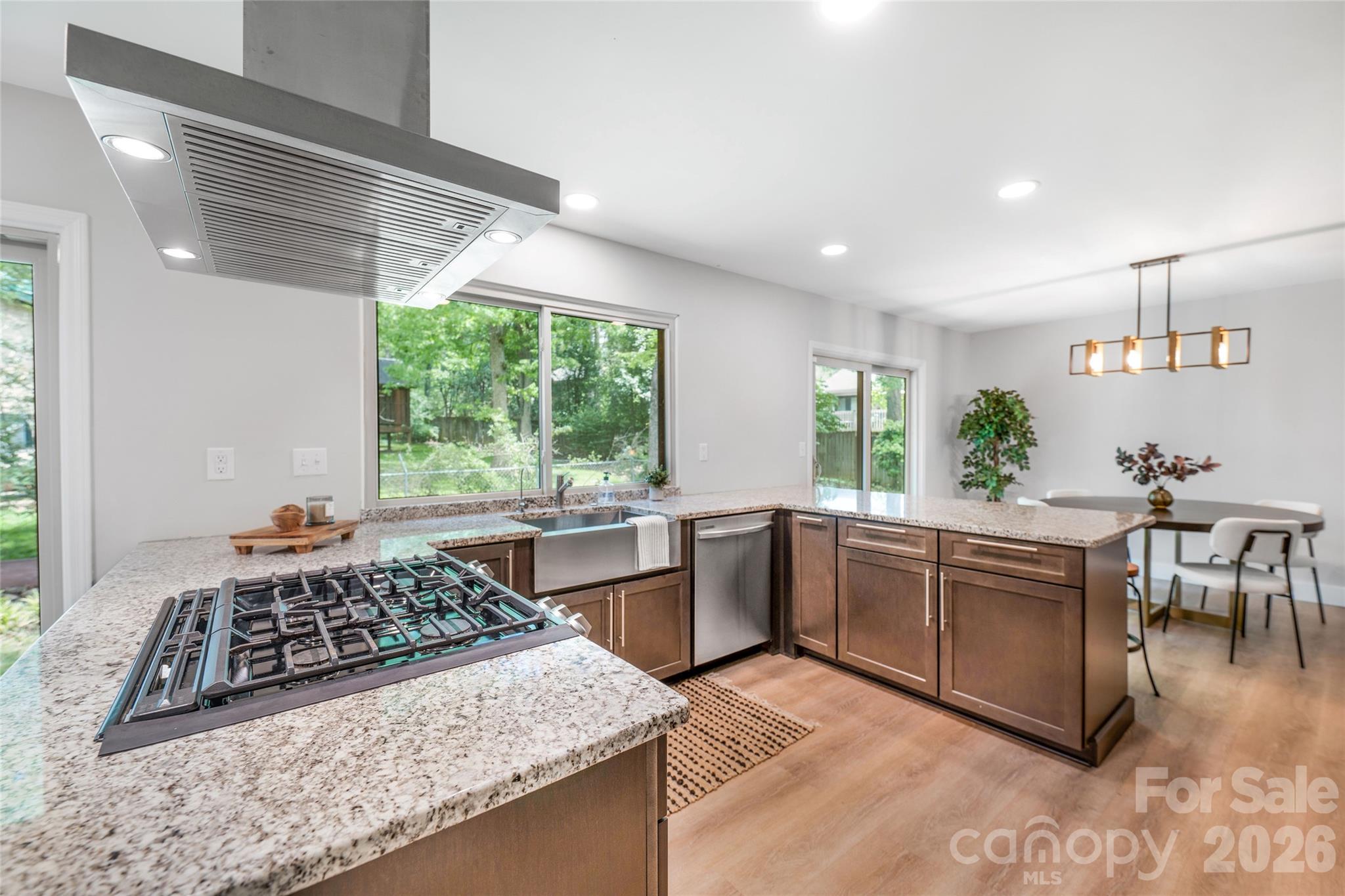 135 Scarlet Drive