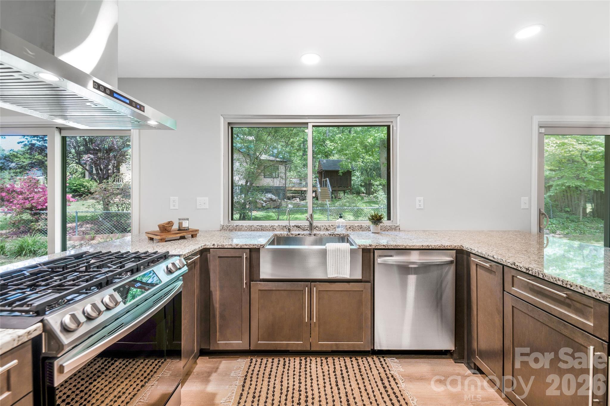 135 Scarlet Drive