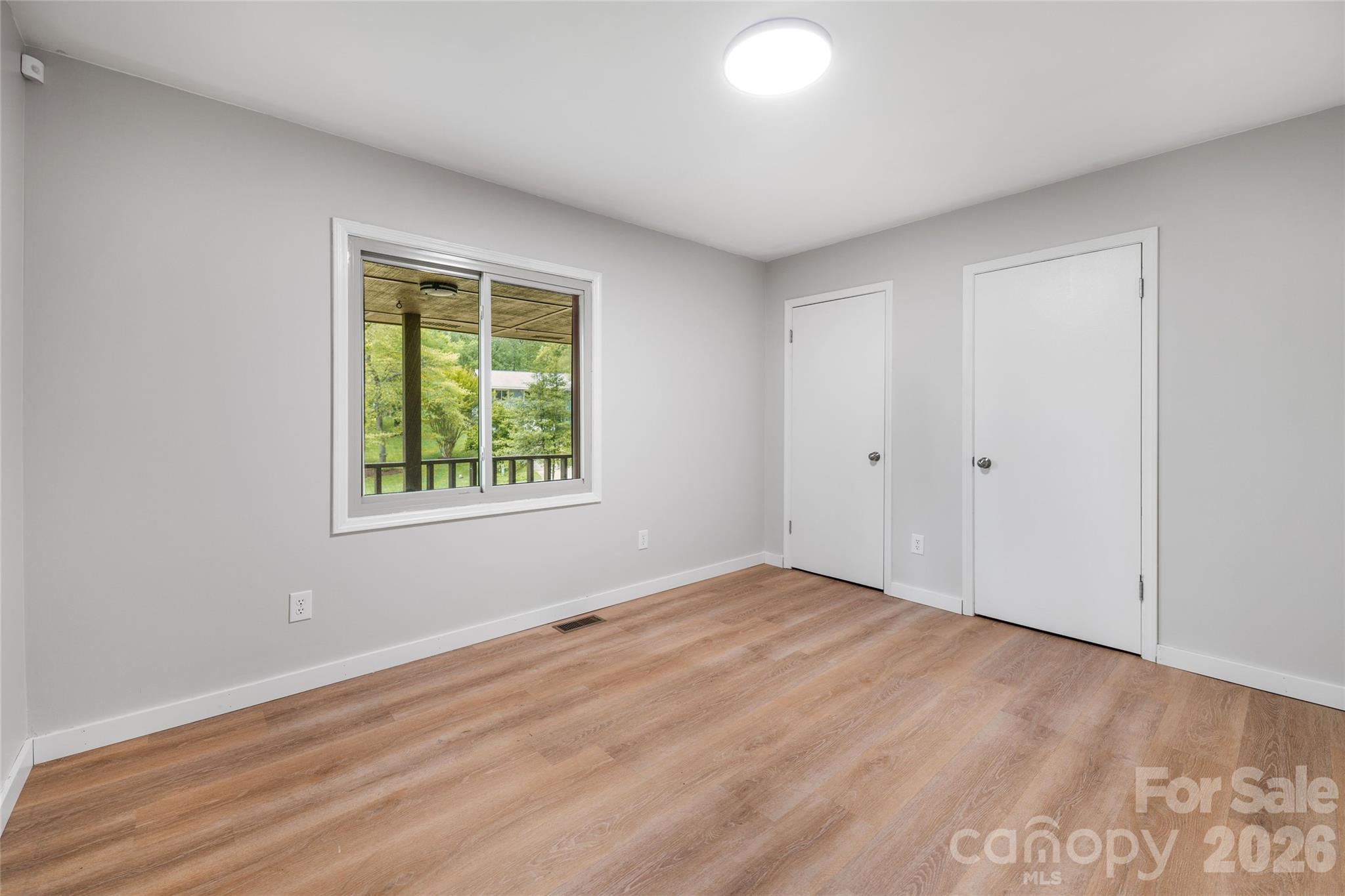 135 Scarlet Drive