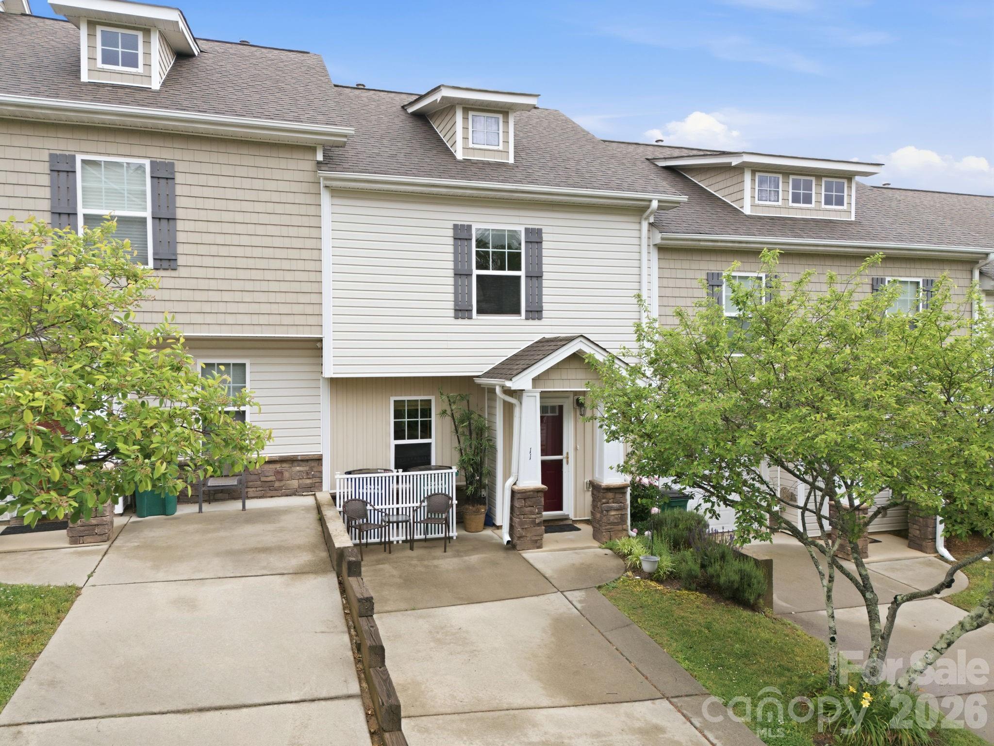 11 Athena Avenue