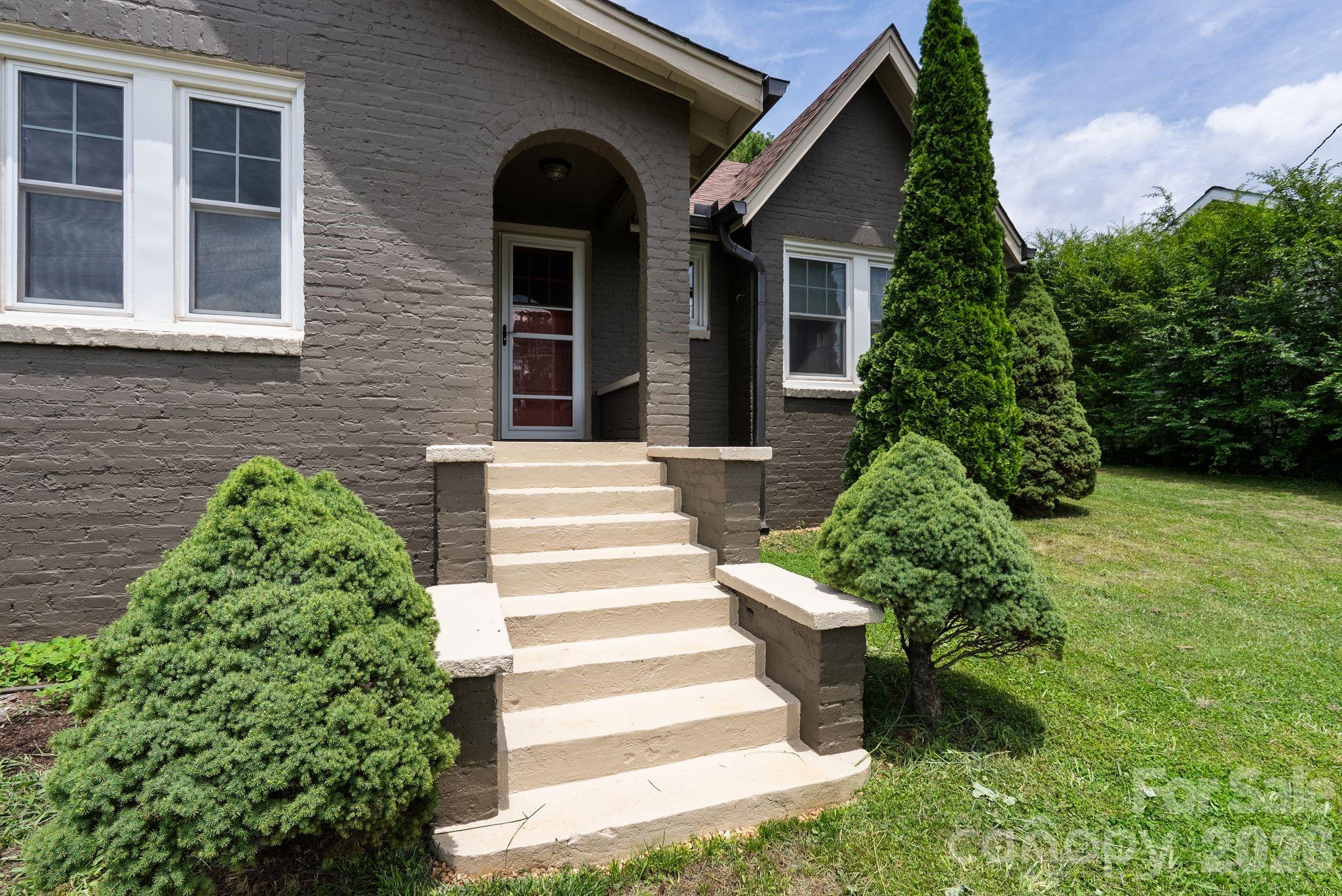 385 Pisgah Drive