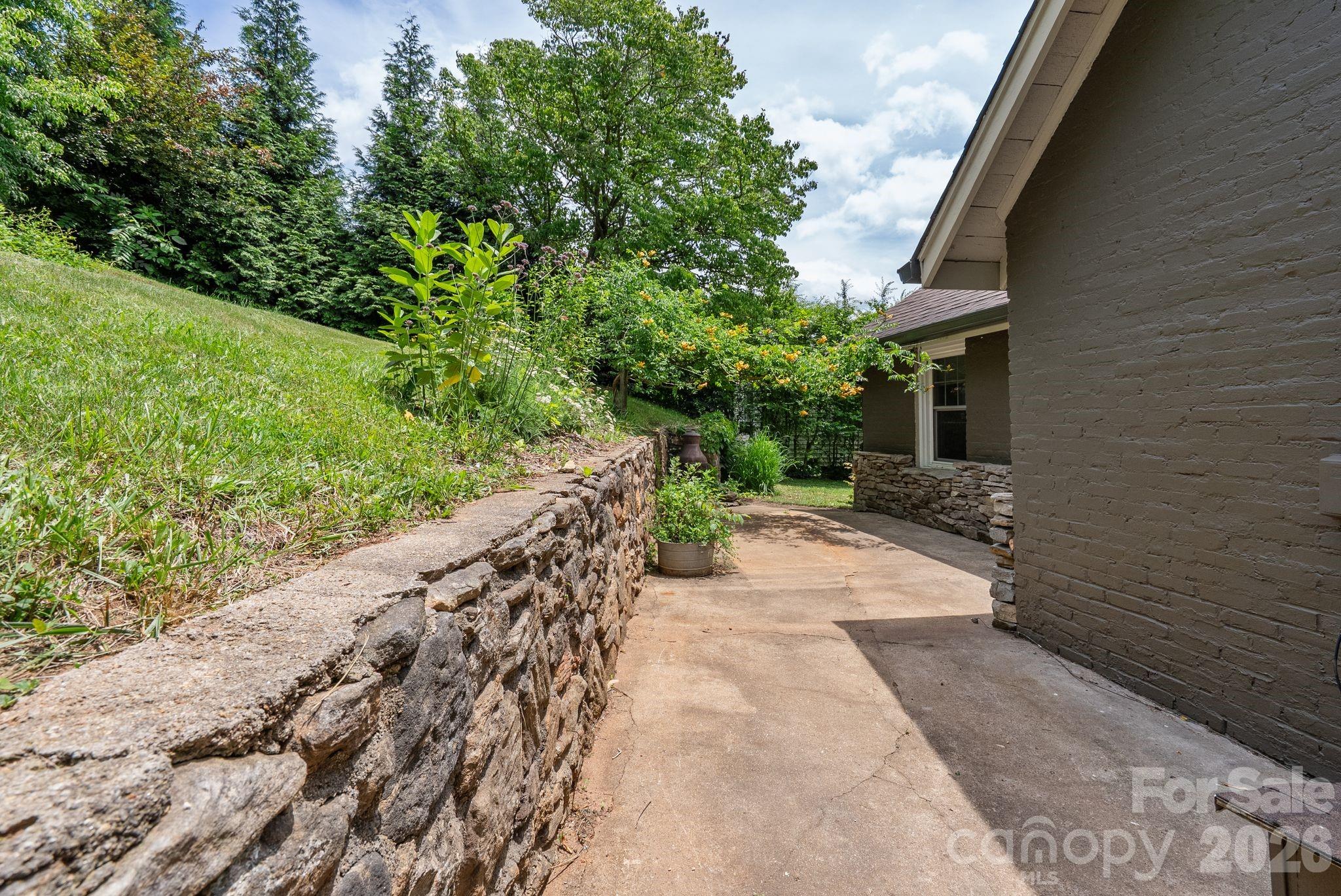 385 Pisgah Drive