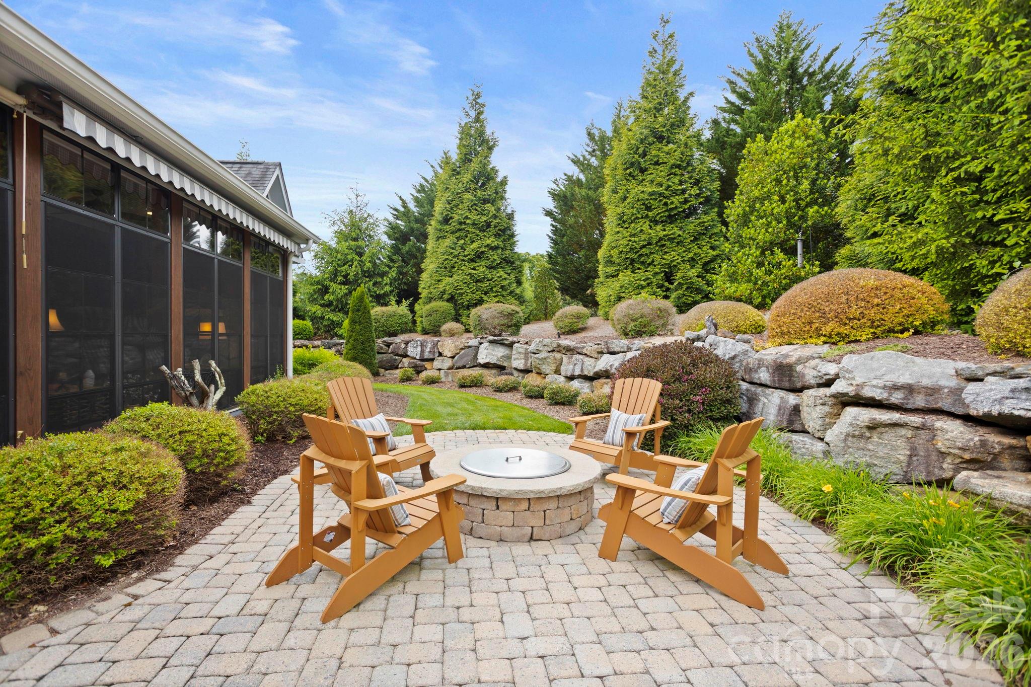 390 Shipman Parkway