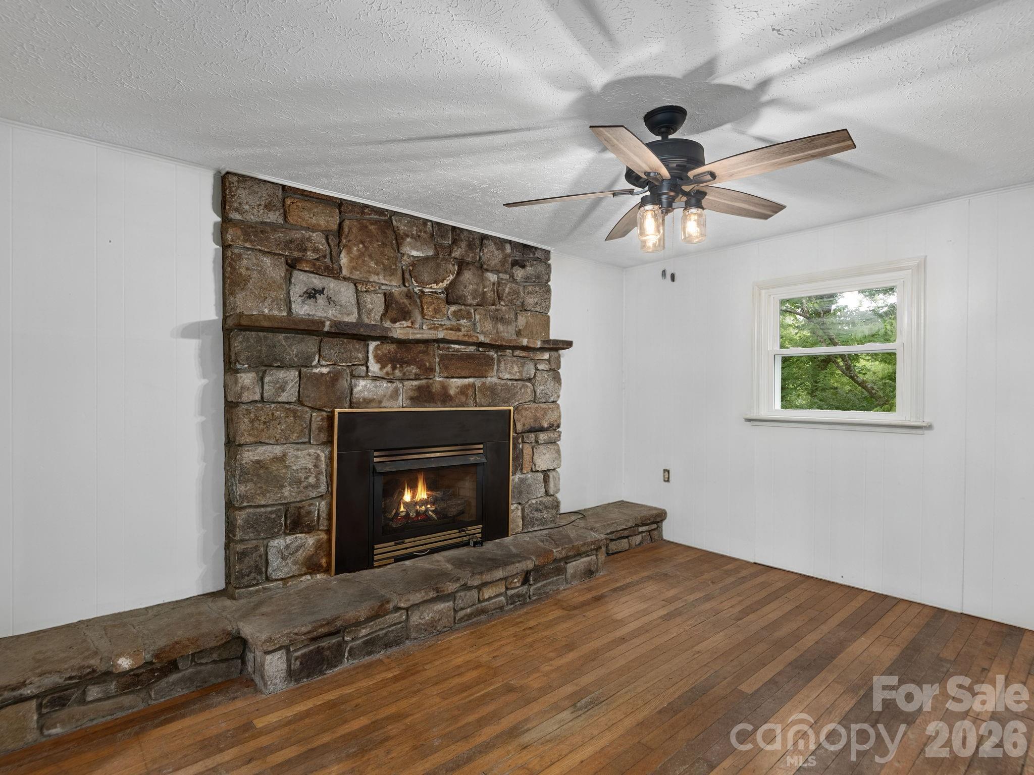 24 Piney Ridge Mountain Road