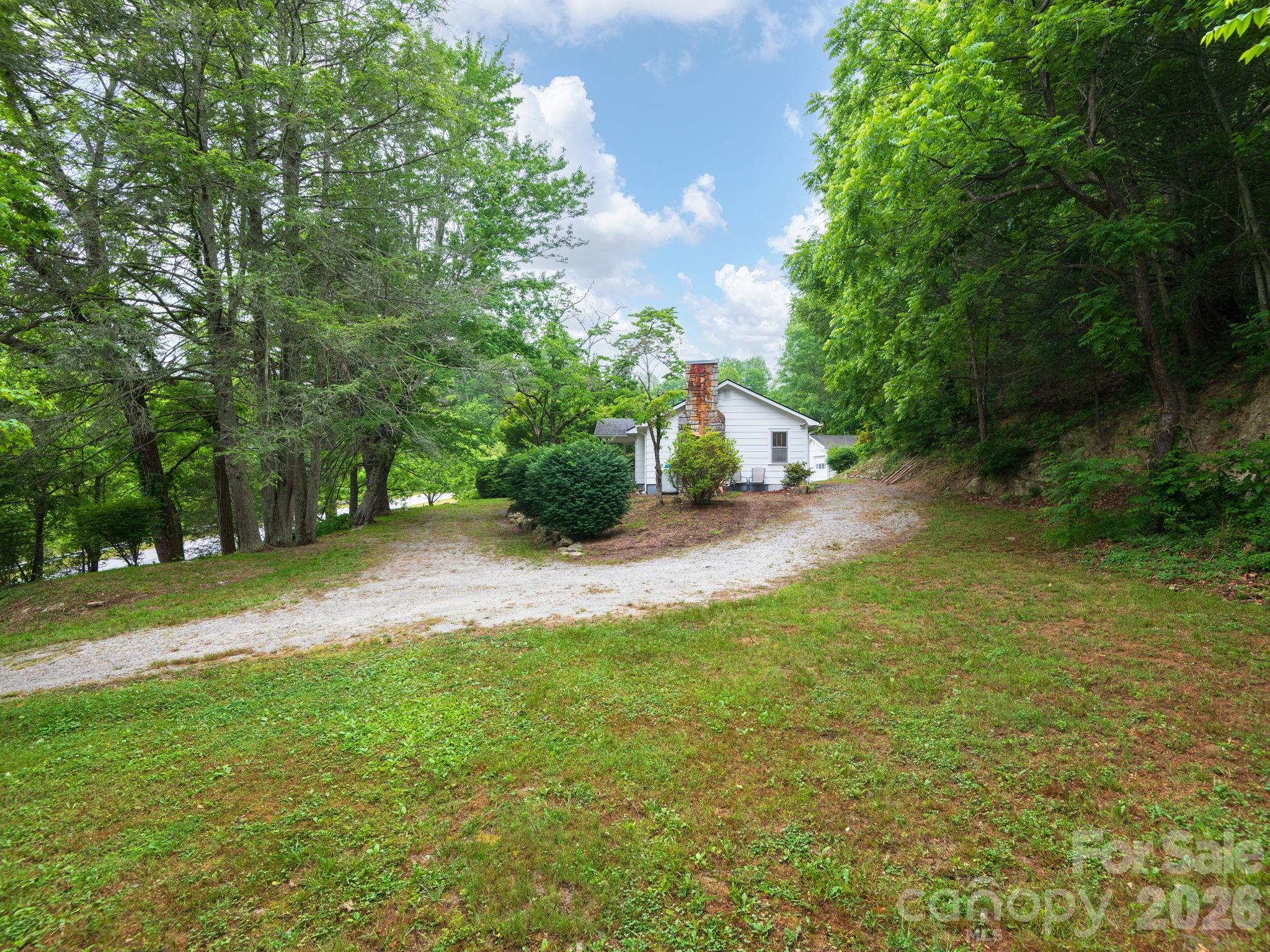 24 Piney Ridge Mountain Road